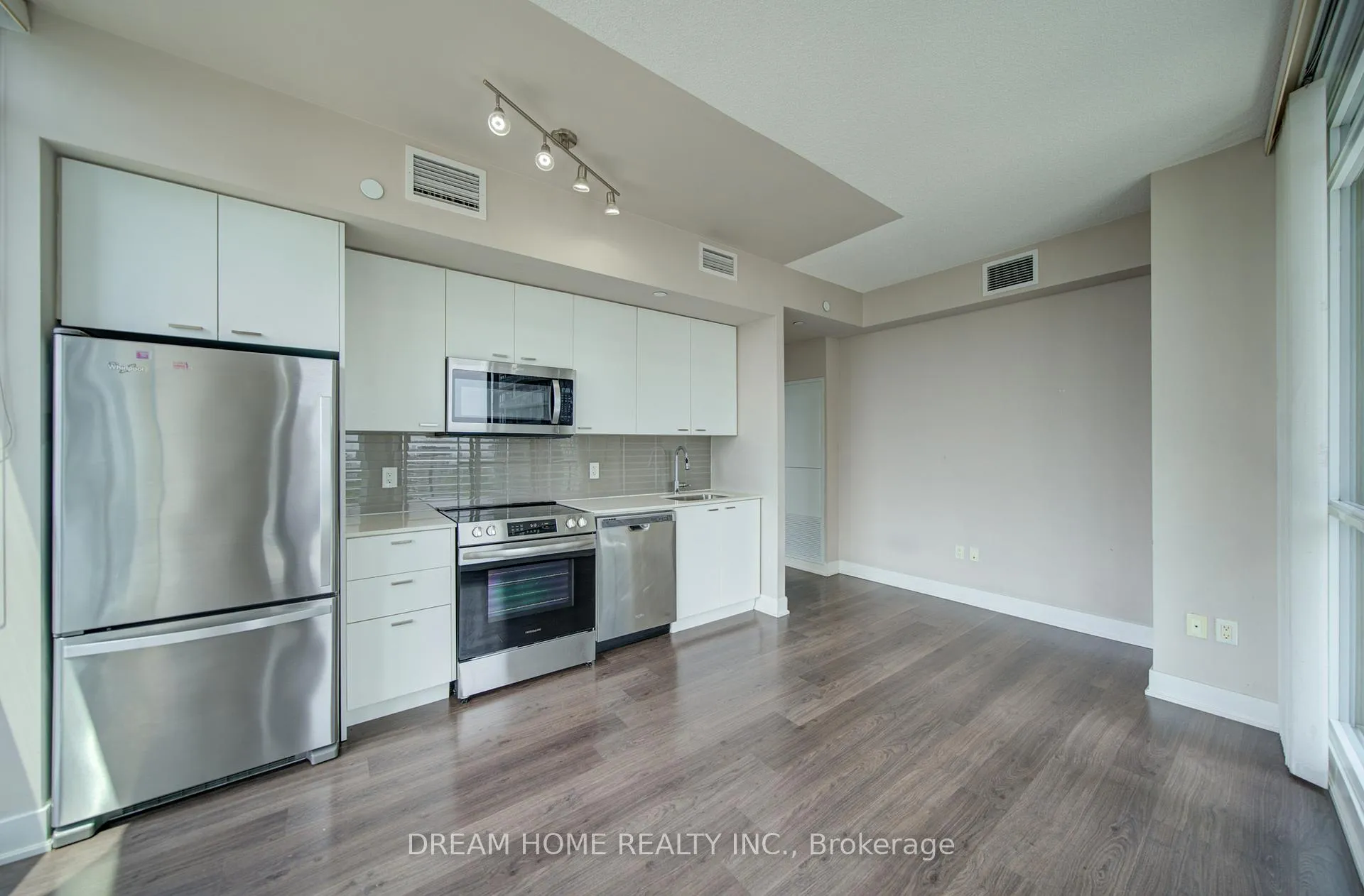 Photo 18 of Unit 2902, 30 Roehampton Avenue, Toronto, Mount Pleasant West — HOMEH