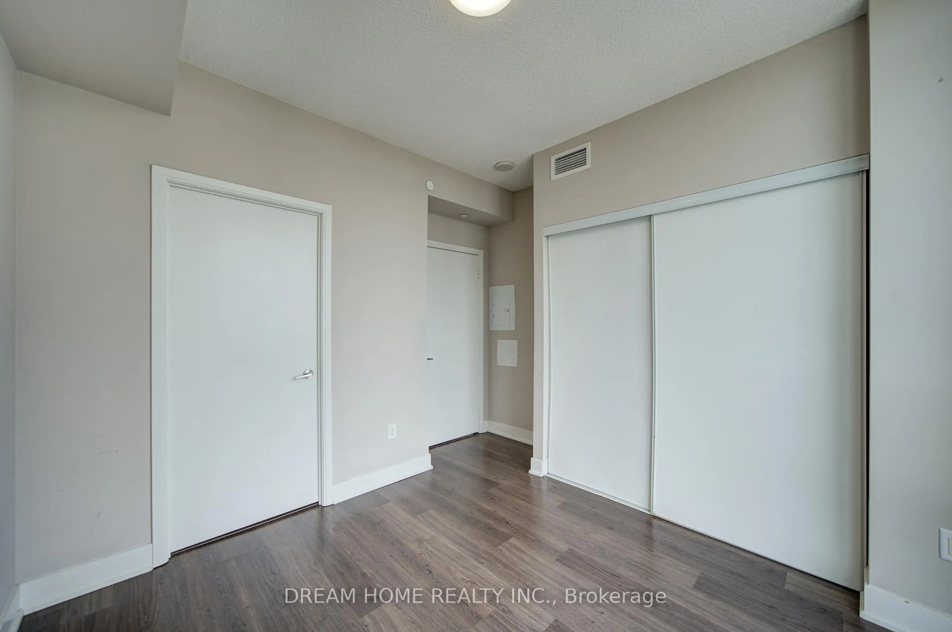 Photo 27 of Unit 2902, 30 Roehampton Avenue, Toronto, Mount Pleasant West — HOMEH