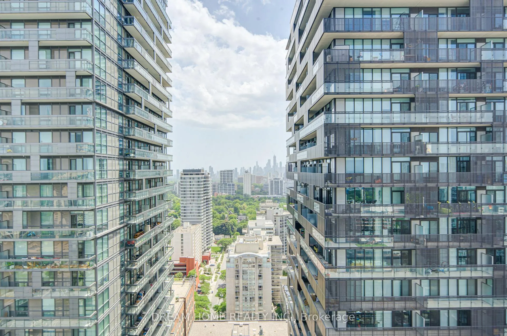 Photo 38 of Unit 2902, 30 Roehampton Avenue, Toronto, Mount Pleasant West — HOMEH