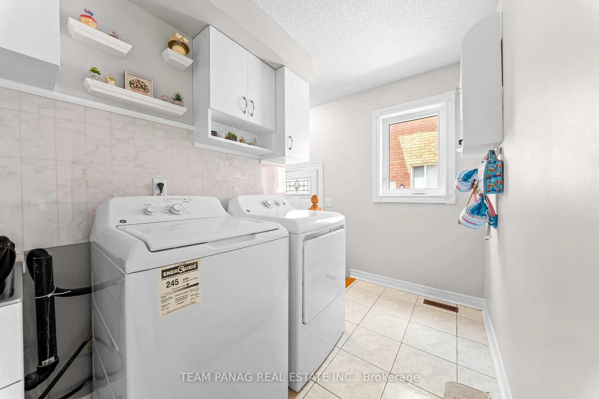 Photo 18 of 1 Sprucelands Avenue, Brampton, Sandringham-Wellington — HOMEH