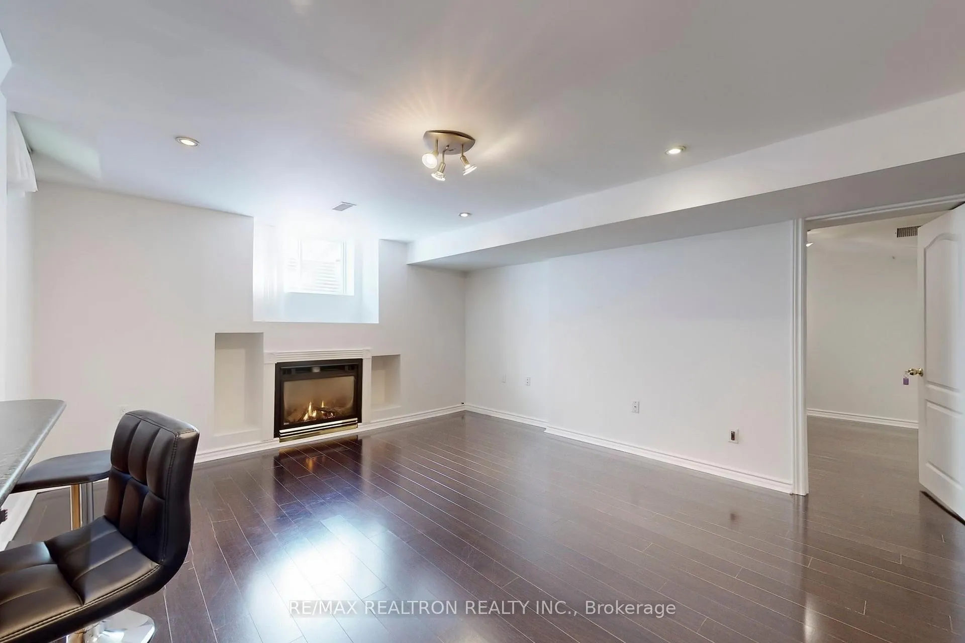 Photo 4 of 123 Monte Carlo Drive, Vaughan, Sonoma Heights — HOMEH