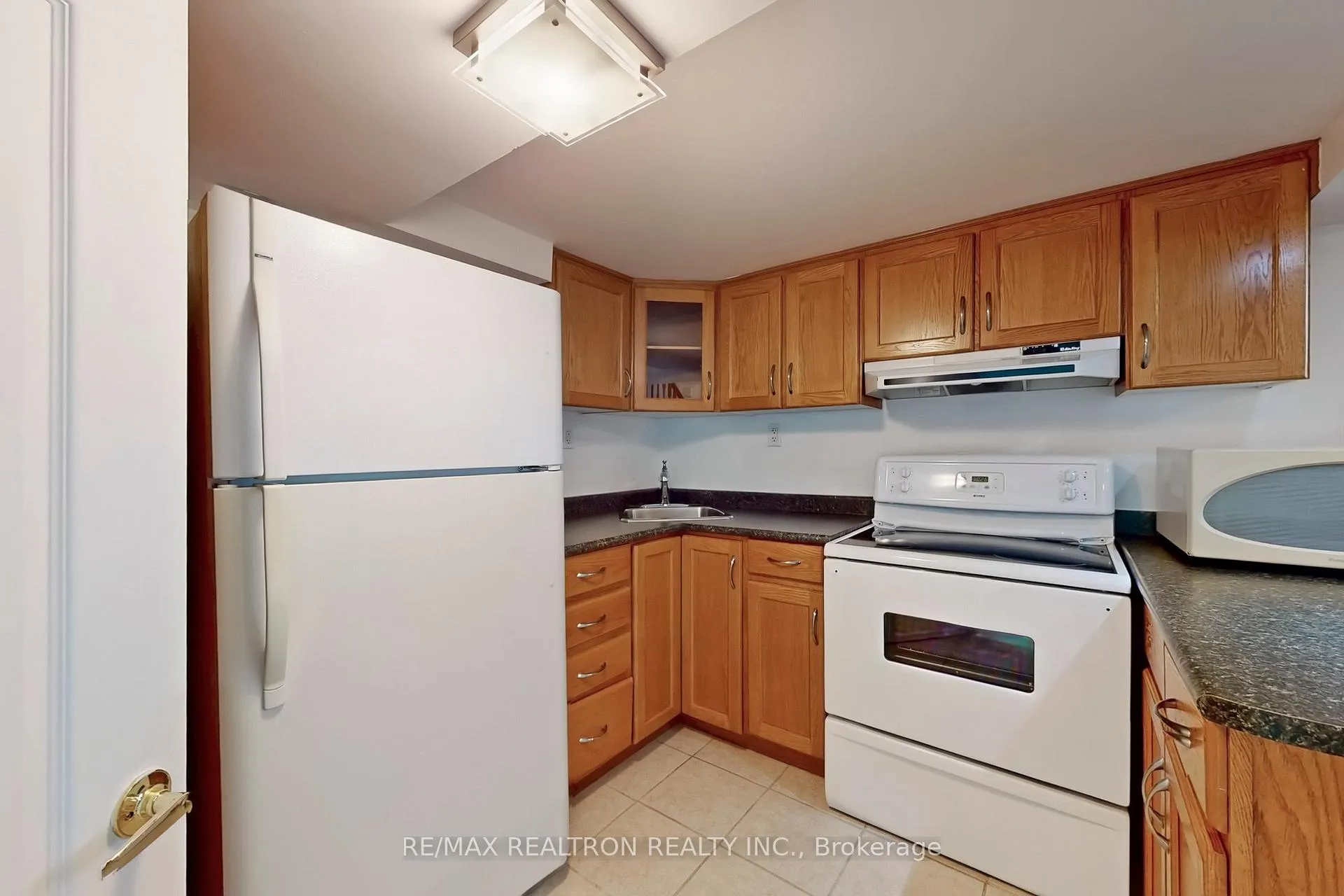 Photo 5 of 123 Monte Carlo Drive, Vaughan, Sonoma Heights — HOMEH