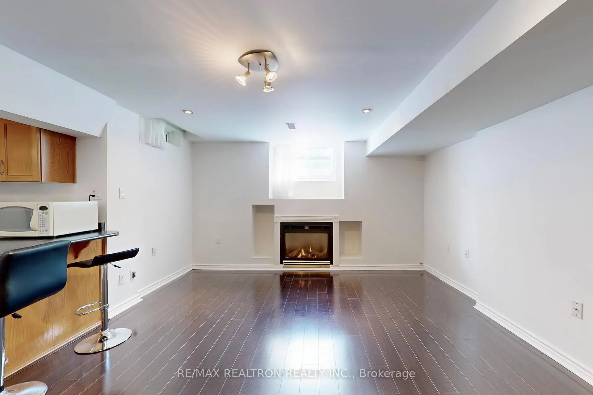 Photo 8 of 123 Monte Carlo Drive, Vaughan, Sonoma Heights — HOMEH