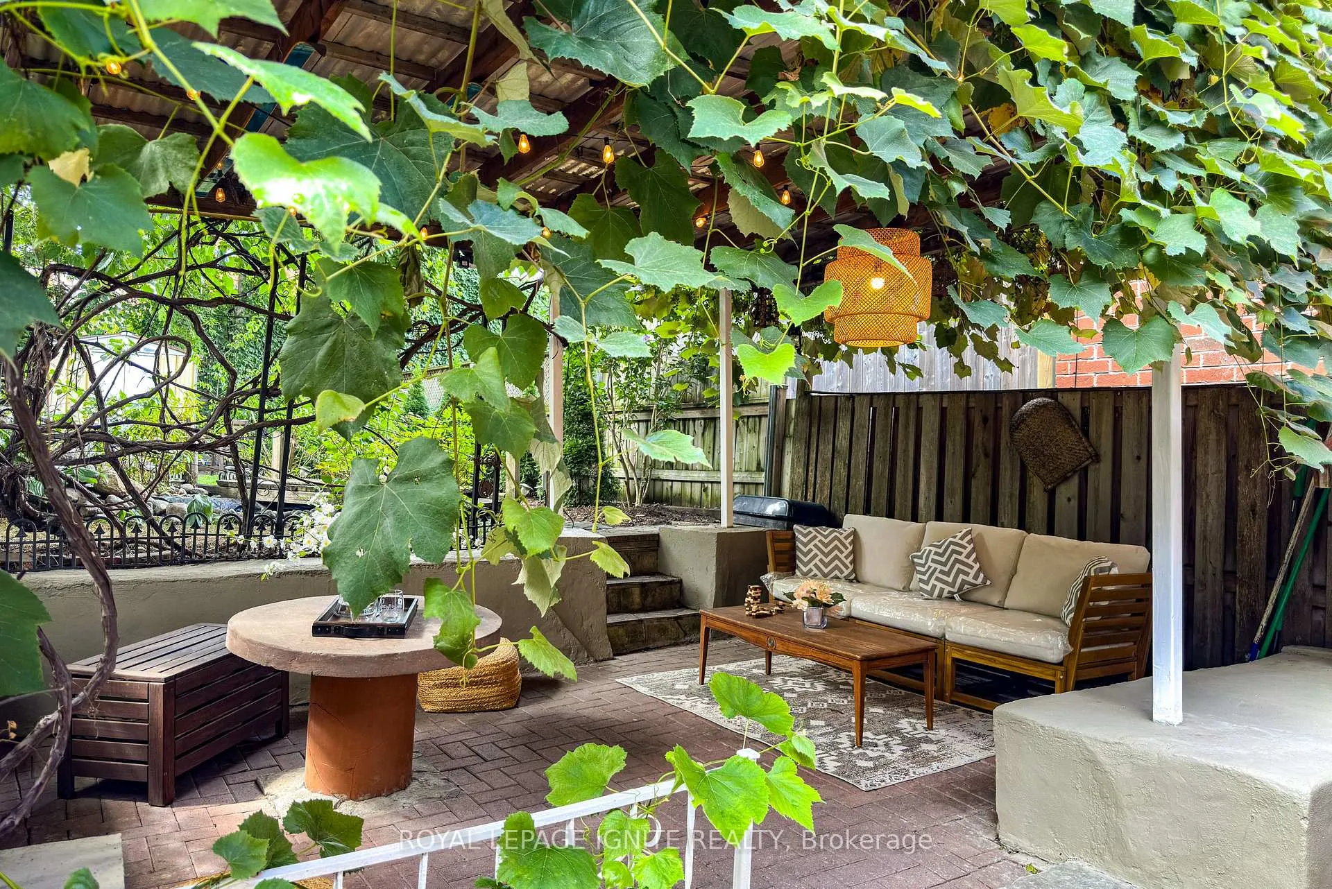 Photo 2 of 482 Mcroberts Avenue, Toronto, Caledonia-Fairbank — HOMEH