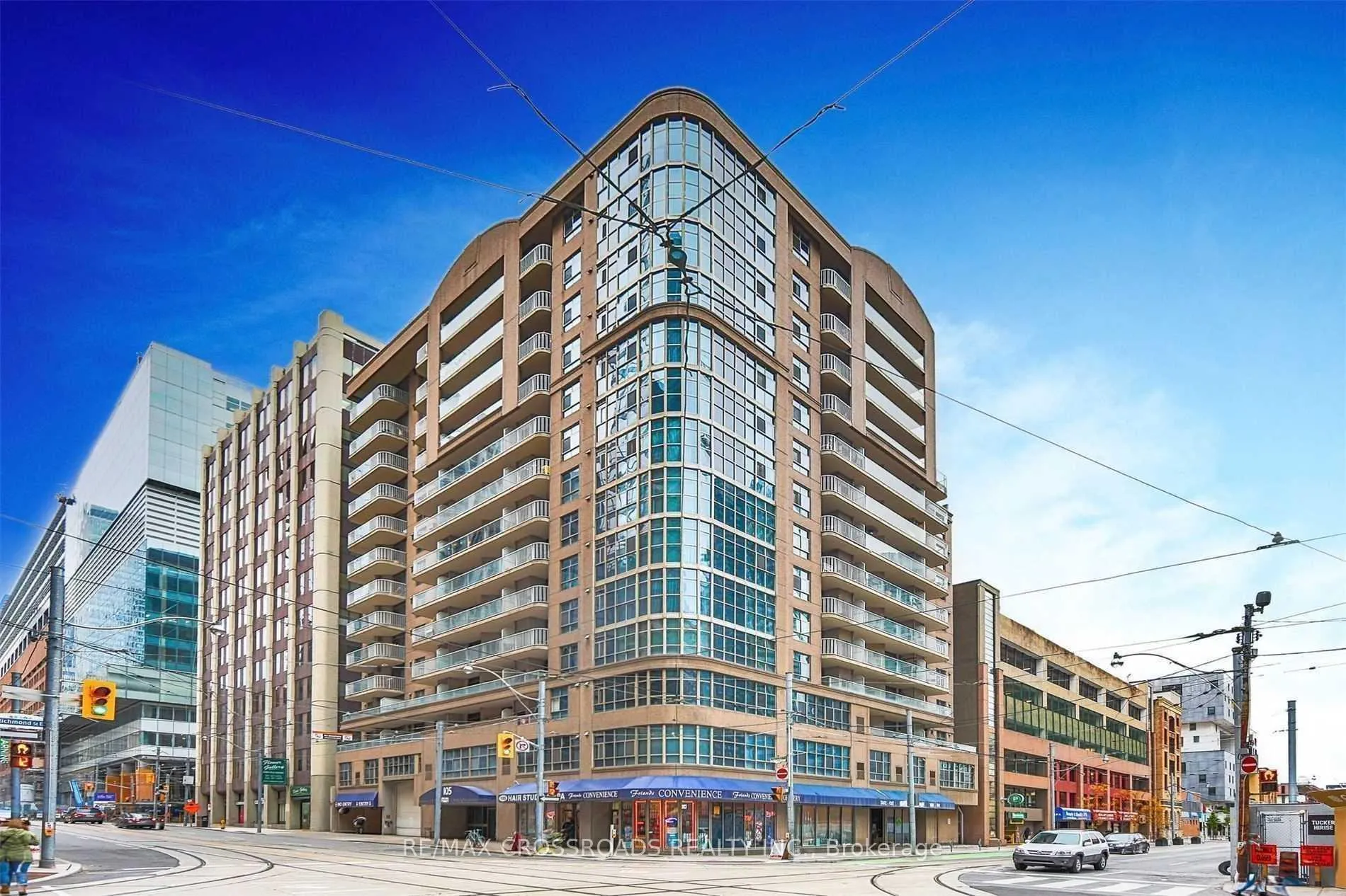 Front of Unit 1003, 105 Victoria Street