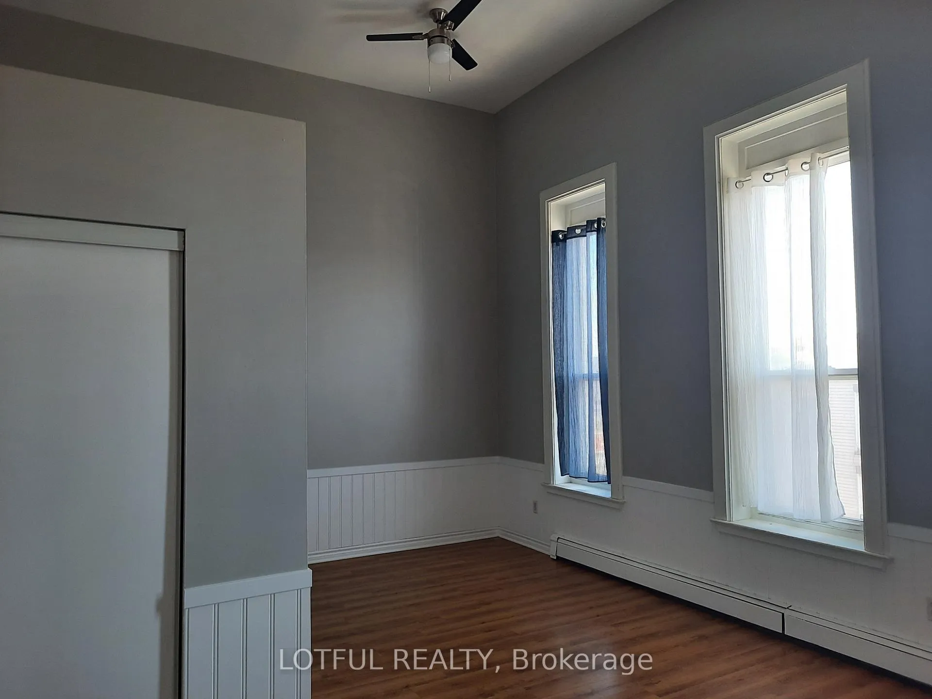 Photo 6 of Unit 301, 192 King Street W, Prescott, Prescott — HOMEH