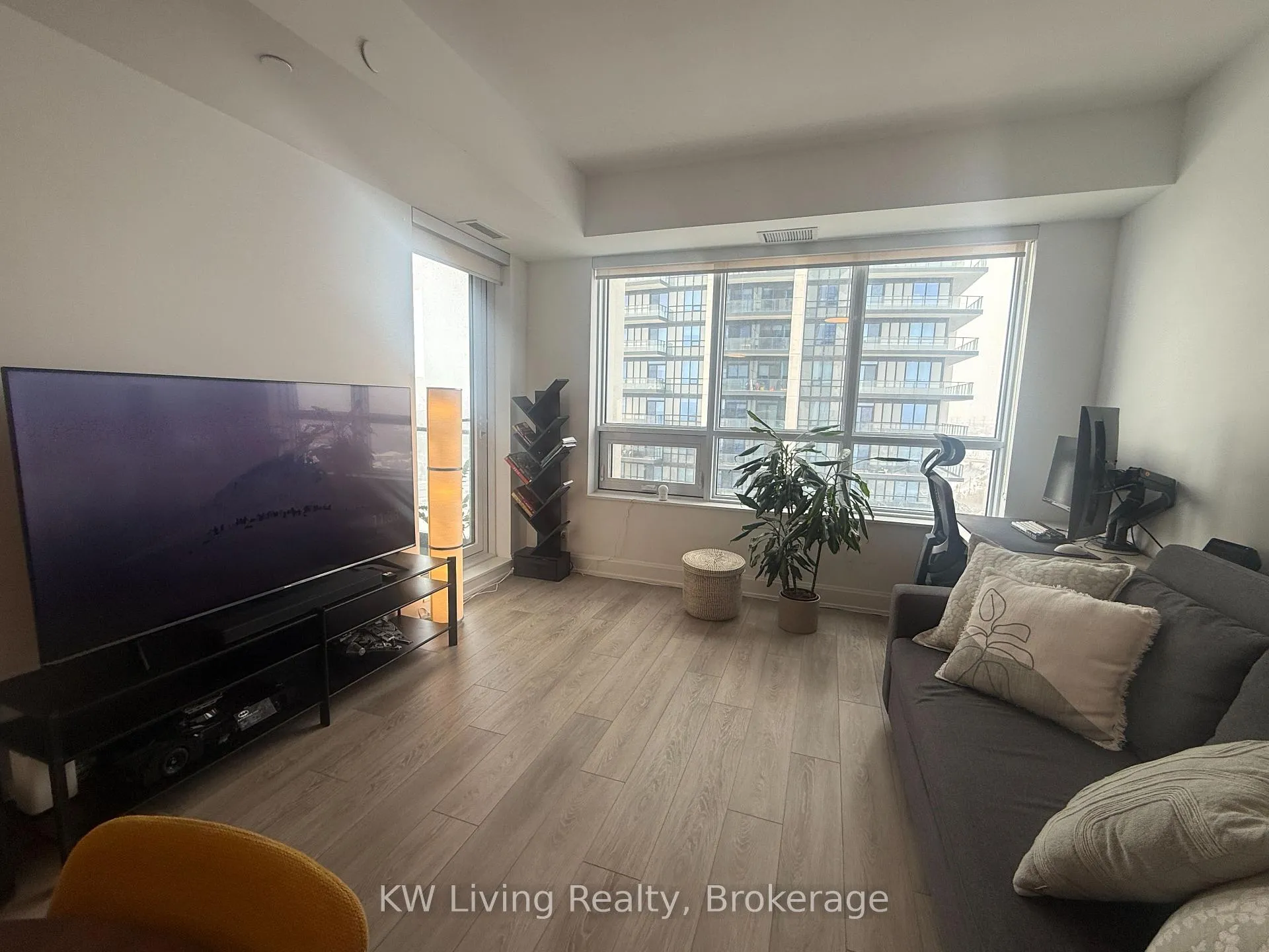 Photo 15 of Unit 2211, 38 Gandhi Lane, Markham, Commerce Valley — HOMEH