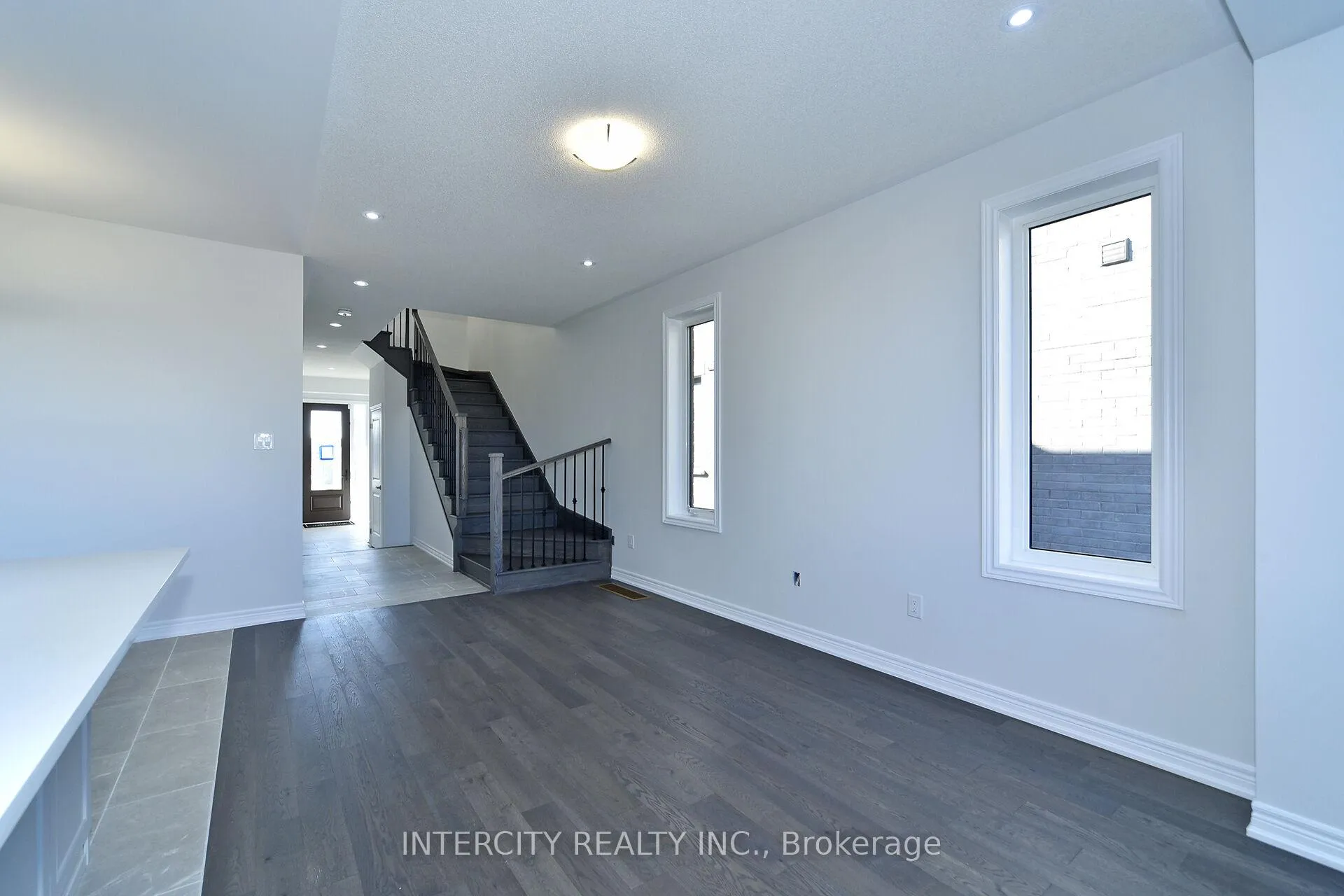 Photo 18 of 158 Mumbai Drive, Markham, Middlefield — HOMEH