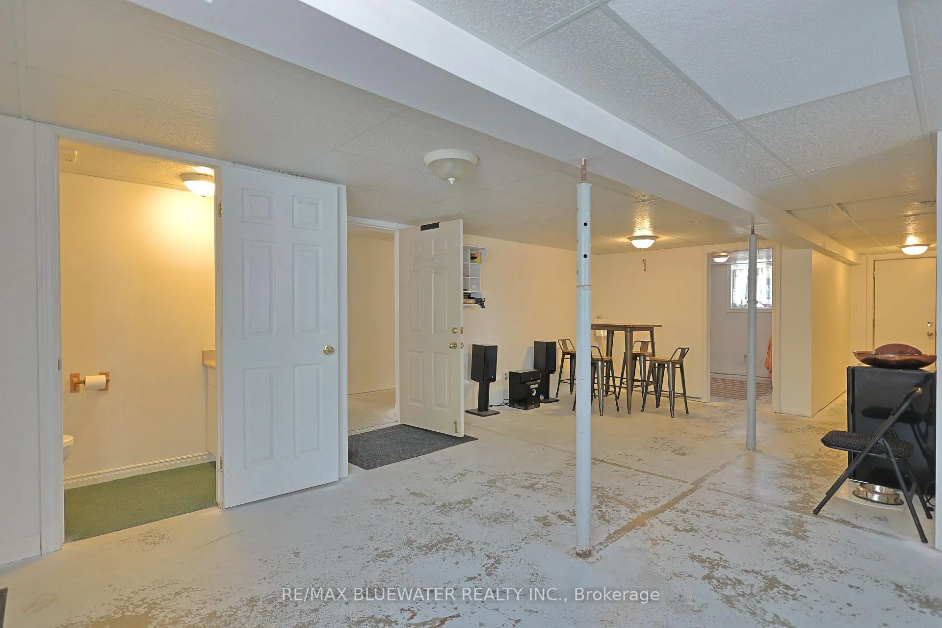Photo 15 of 75 River Road, Lambton Shores, Grand Bend — HOMEH