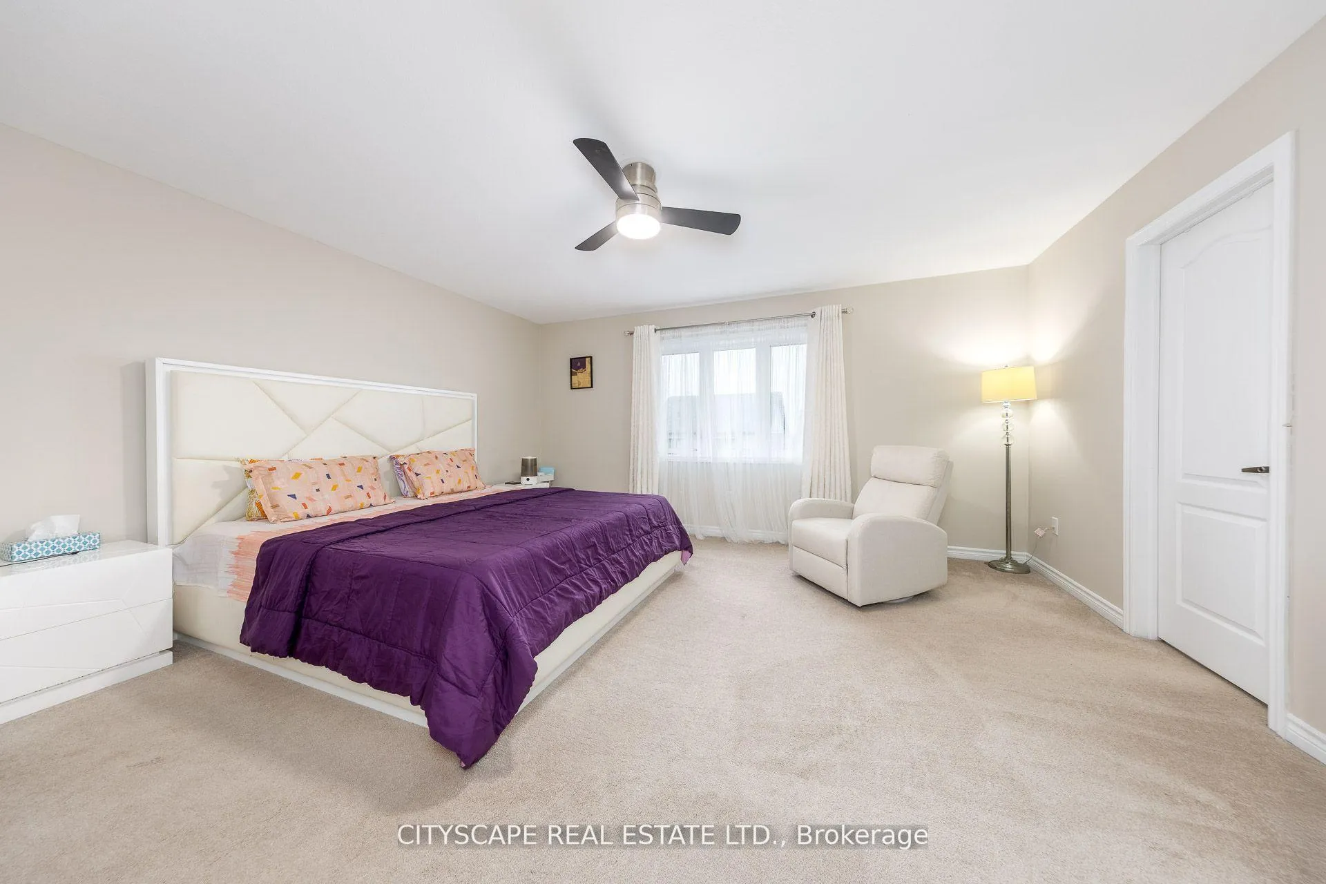 Photo 21 of 121 Crafter Crescent, Hamilton, Stoney Creek — HOMEH