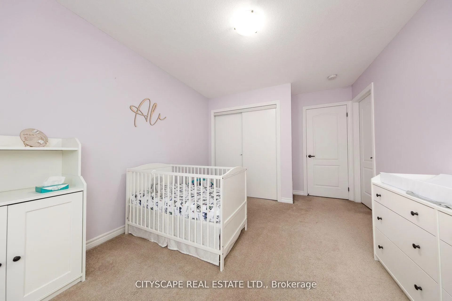 Photo 25 of 121 Crafter Crescent, Hamilton, Stoney Creek — HOMEH