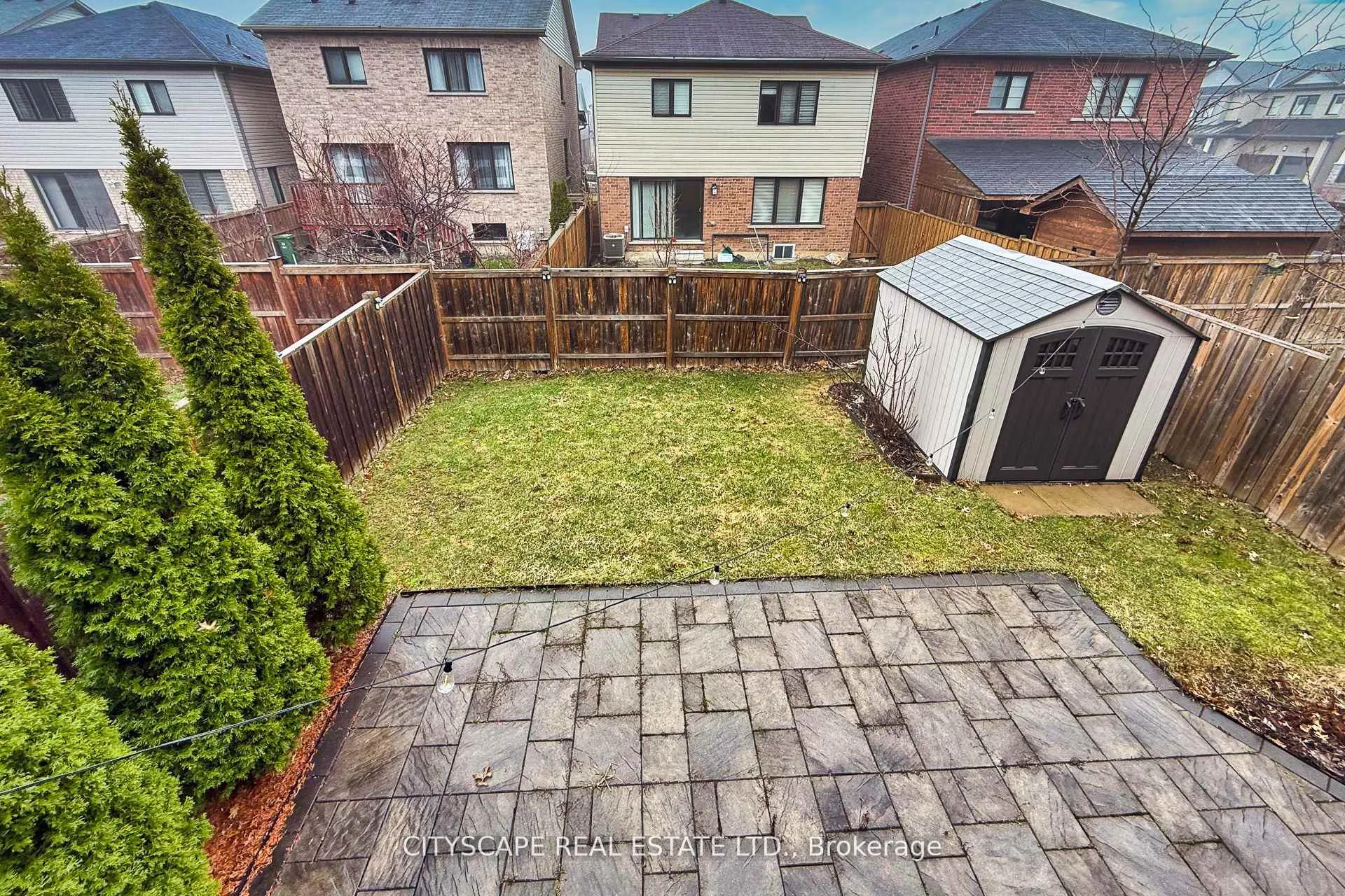 Photo 44 of 121 Crafter Crescent, Hamilton, Stoney Creek — HOMEH