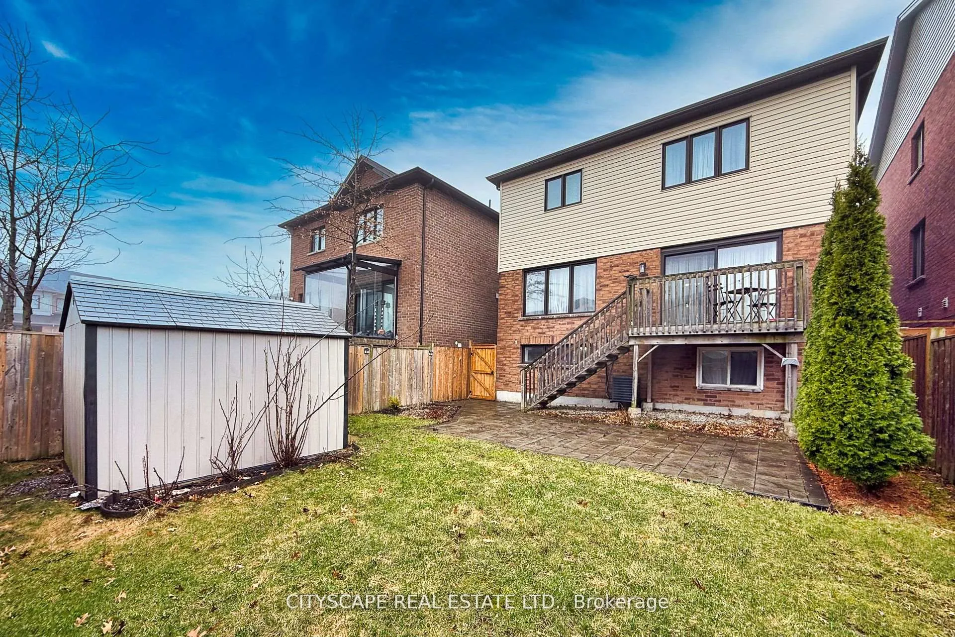 Photo 48 of 121 Crafter Crescent, Hamilton, Stoney Creek — HOMEH