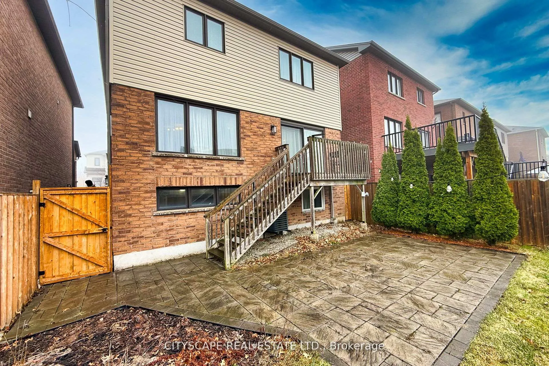 Photo 50 of 121 Crafter Crescent, Hamilton, Stoney Creek — HOMEH