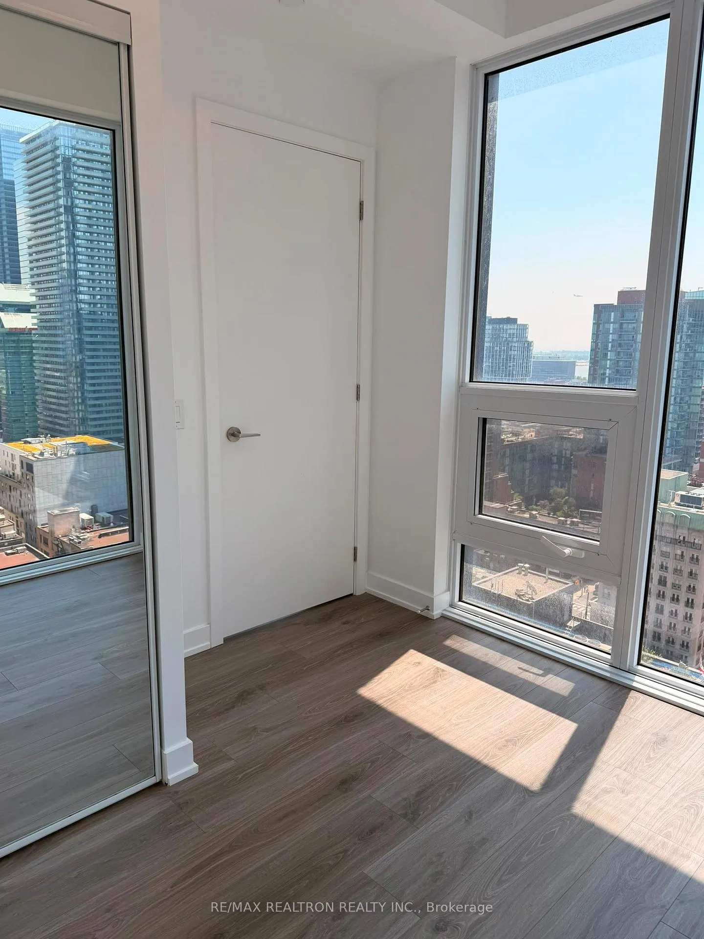 Photo 12 of Unit 2611, 100 Queen Street E, Toronto, Church-Yonge Corridor — HOMEH