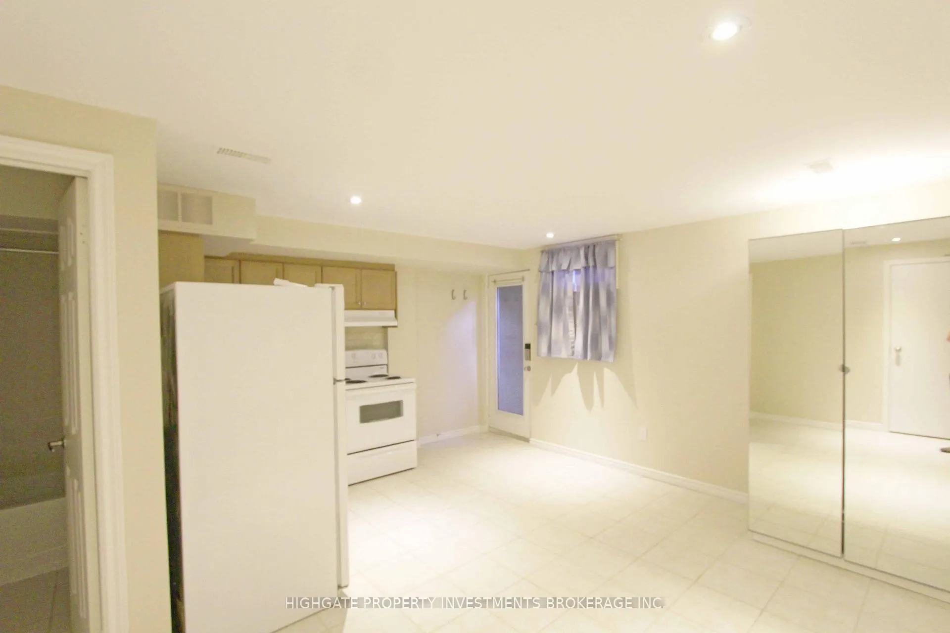 Photo 3 of Unit Bsmt, 64 Beaver Avenue, Toronto, Dovercourt-Wallace Emerson-Junction — HOMEH