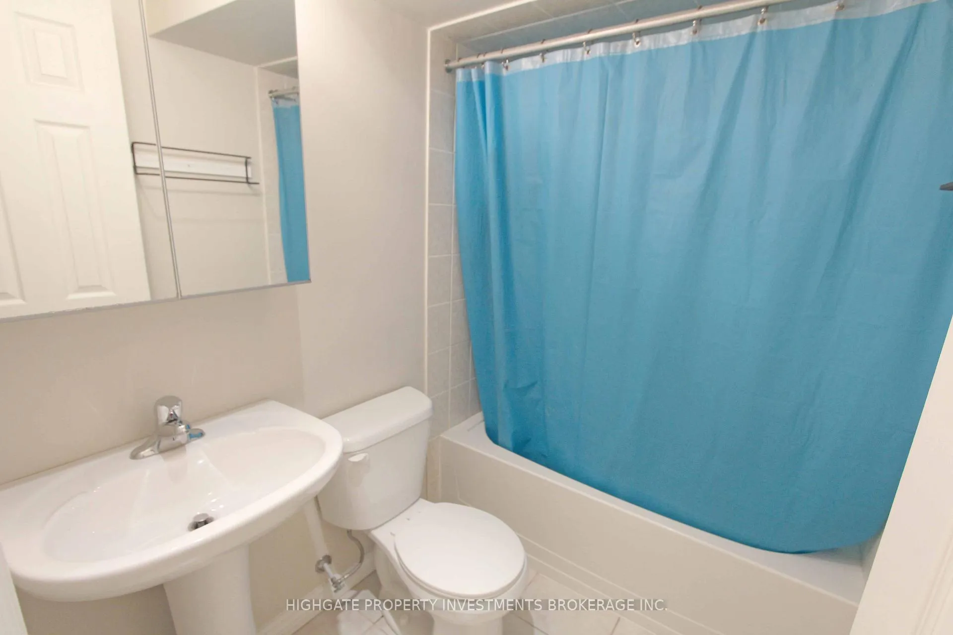Photo 5 of Unit Bsmt, 64 Beaver Avenue, Toronto, Dovercourt-Wallace Emerson-Junction — HOMEH