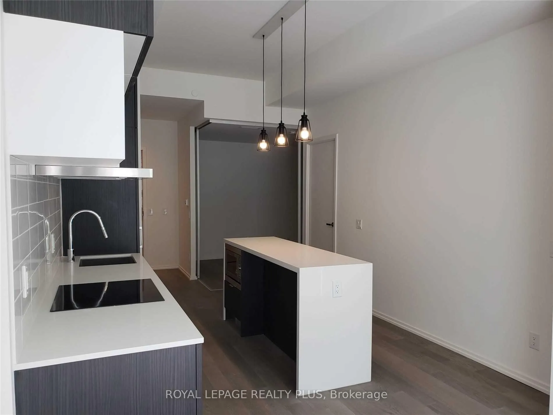 Photo 5 of Unit 1201, 5 Soudan Avenue, Toronto, Mount Pleasant West — HOMEH