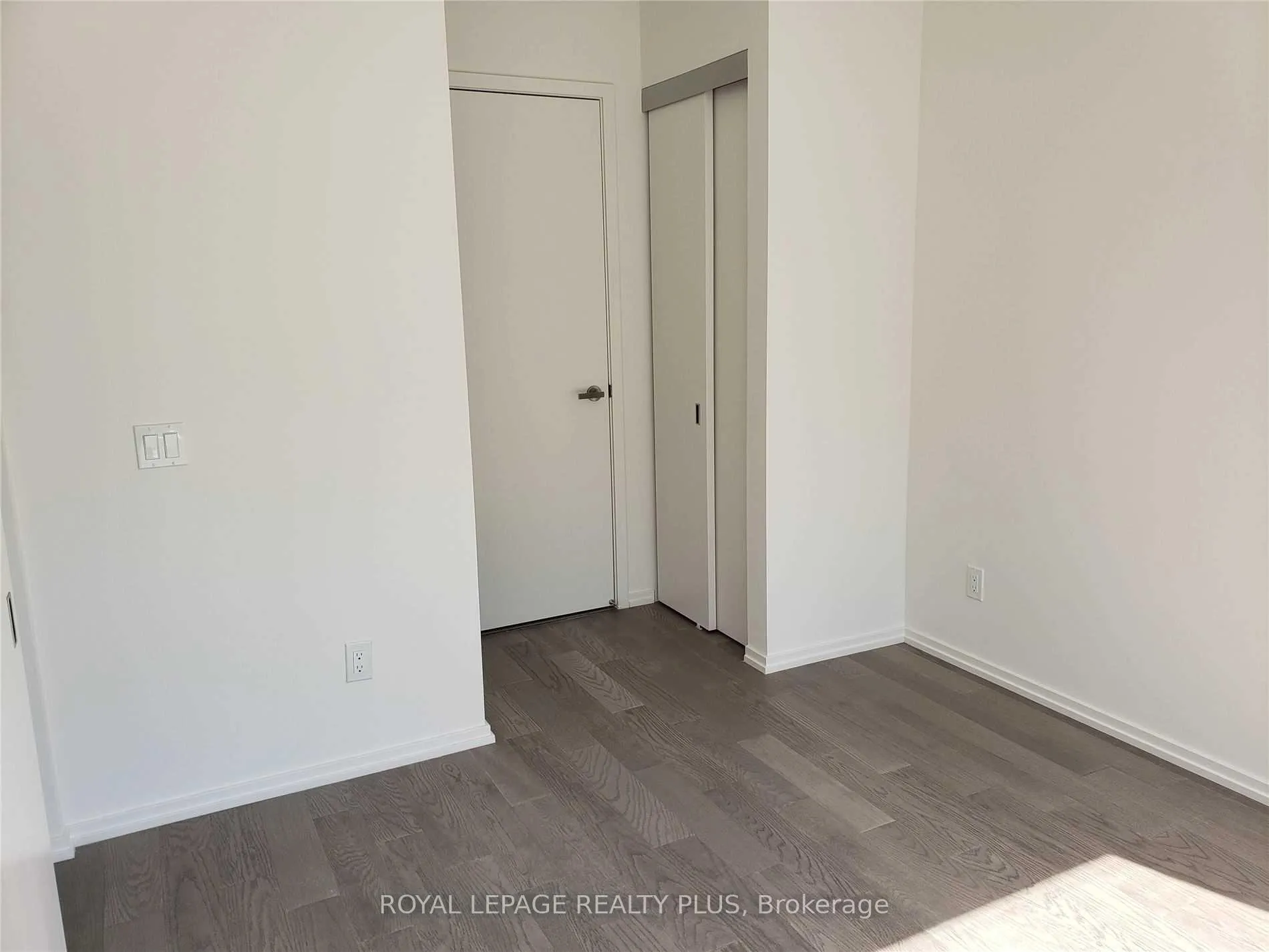 Photo 8 of Unit 1201, 5 Soudan Avenue, Toronto, Mount Pleasant West — HOMEH