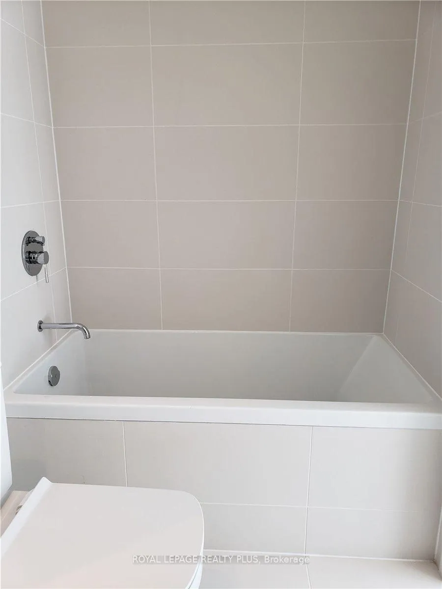 Photo 16 of Unit 1201, 5 Soudan Avenue, Toronto, Mount Pleasant West — HOMEH