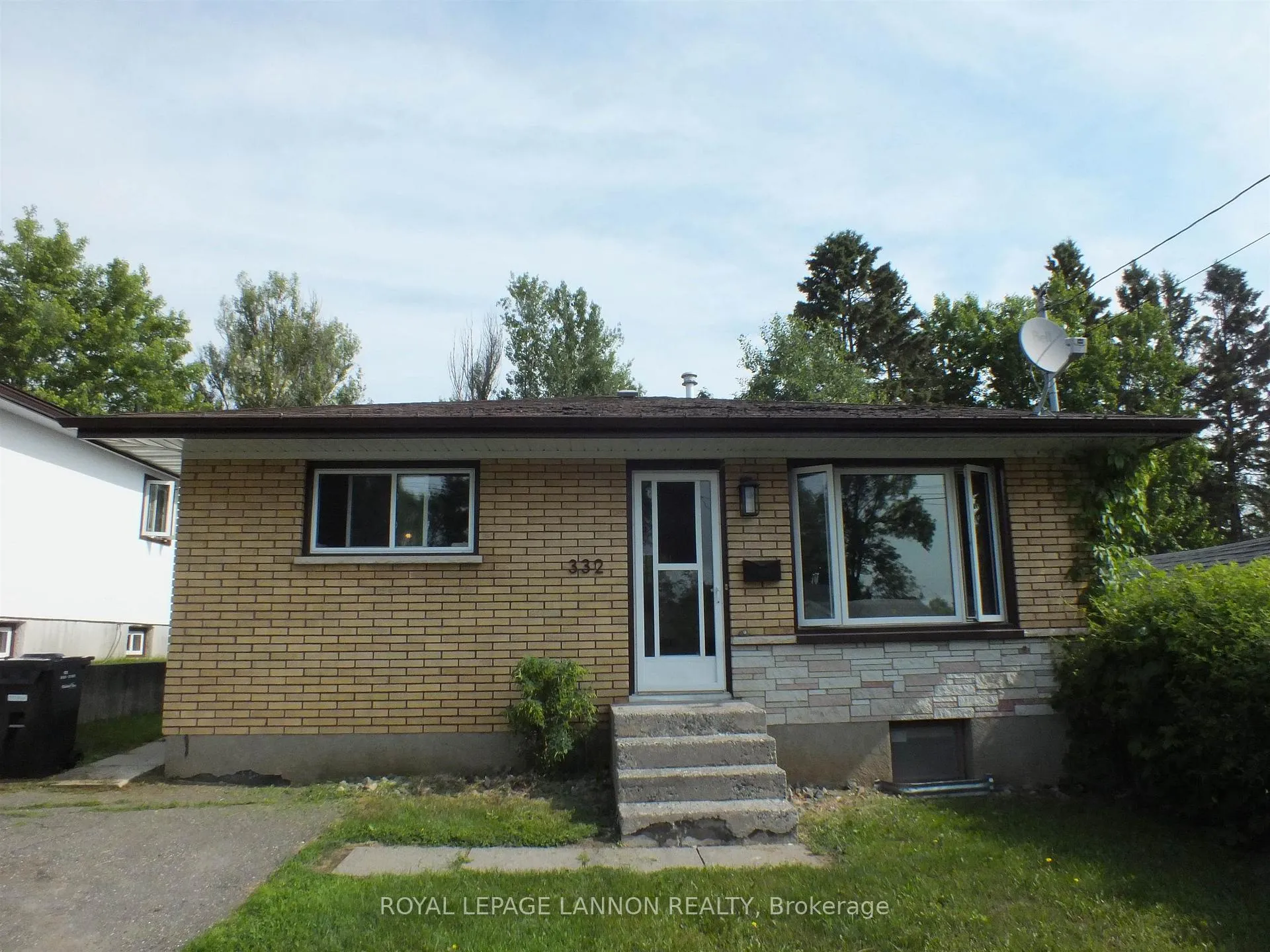 Photo 2 of 332 Erle Street, Thunder Bay, Current River — HOMEH