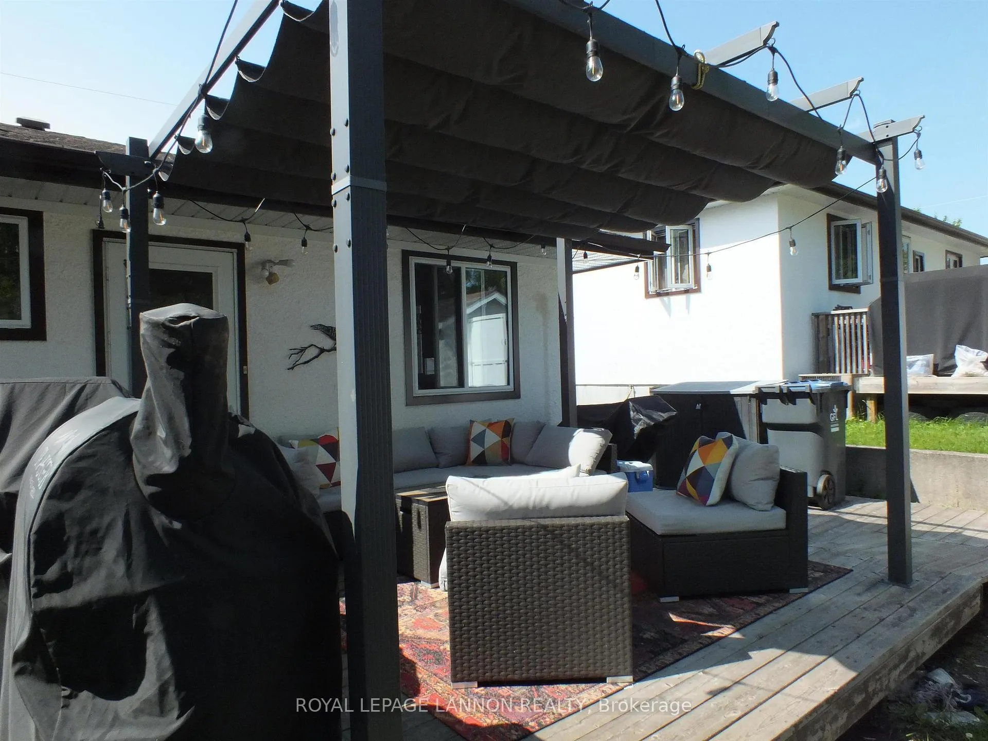 Photo 5 of 332 Erle Street, Thunder Bay, Current River — HOMEH