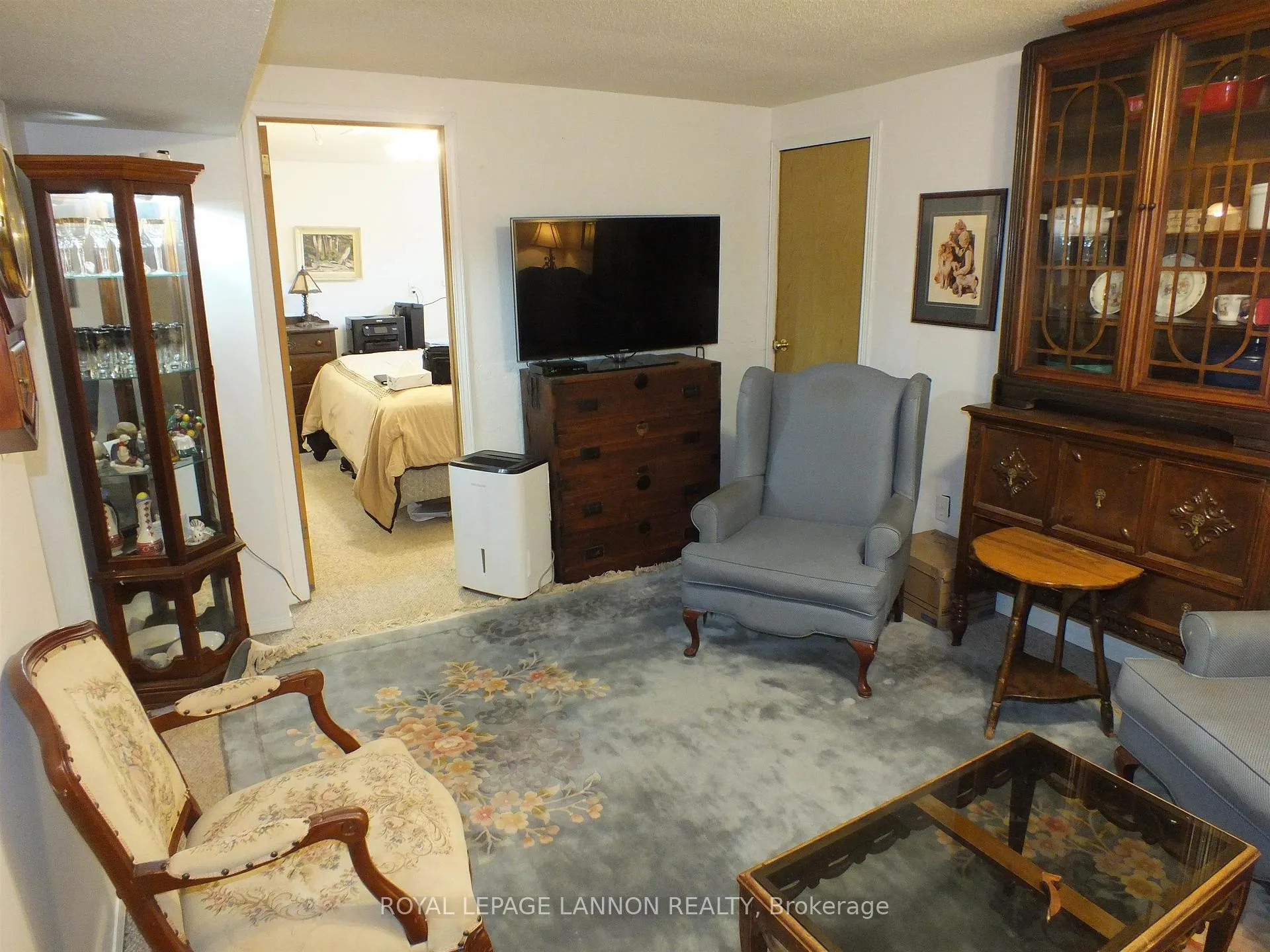 Photo 23 of 332 Erle Street, Thunder Bay, Current River — HOMEH