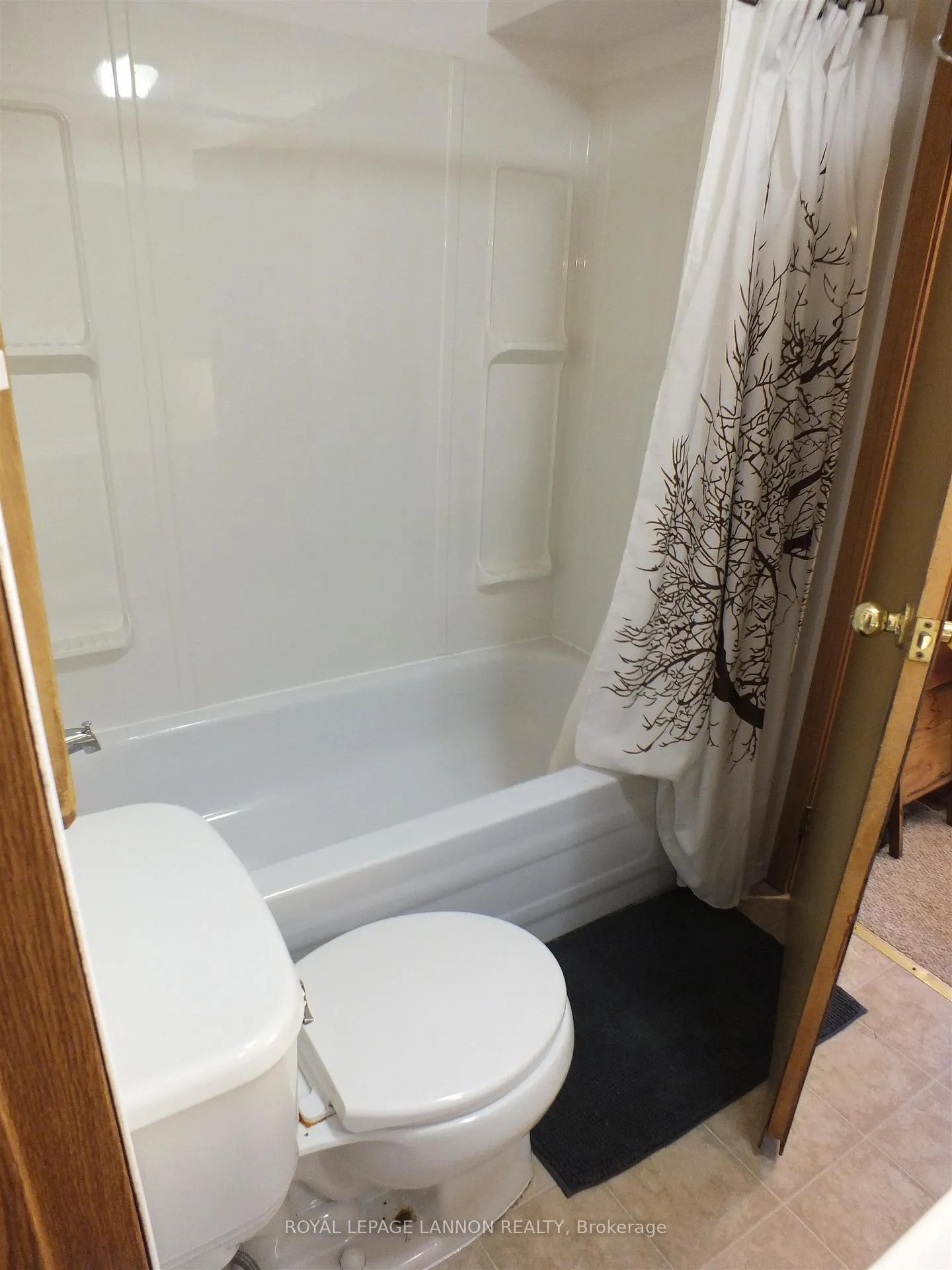 Photo 28 of 332 Erle Street, Thunder Bay, Current River — HOMEH