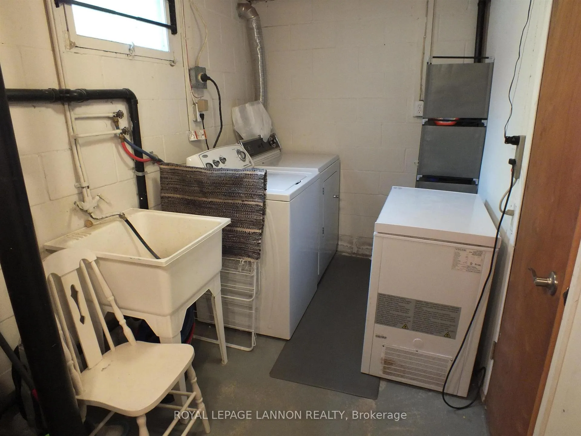 Photo 29 of 332 Erle Street, Thunder Bay, Current River — HOMEH