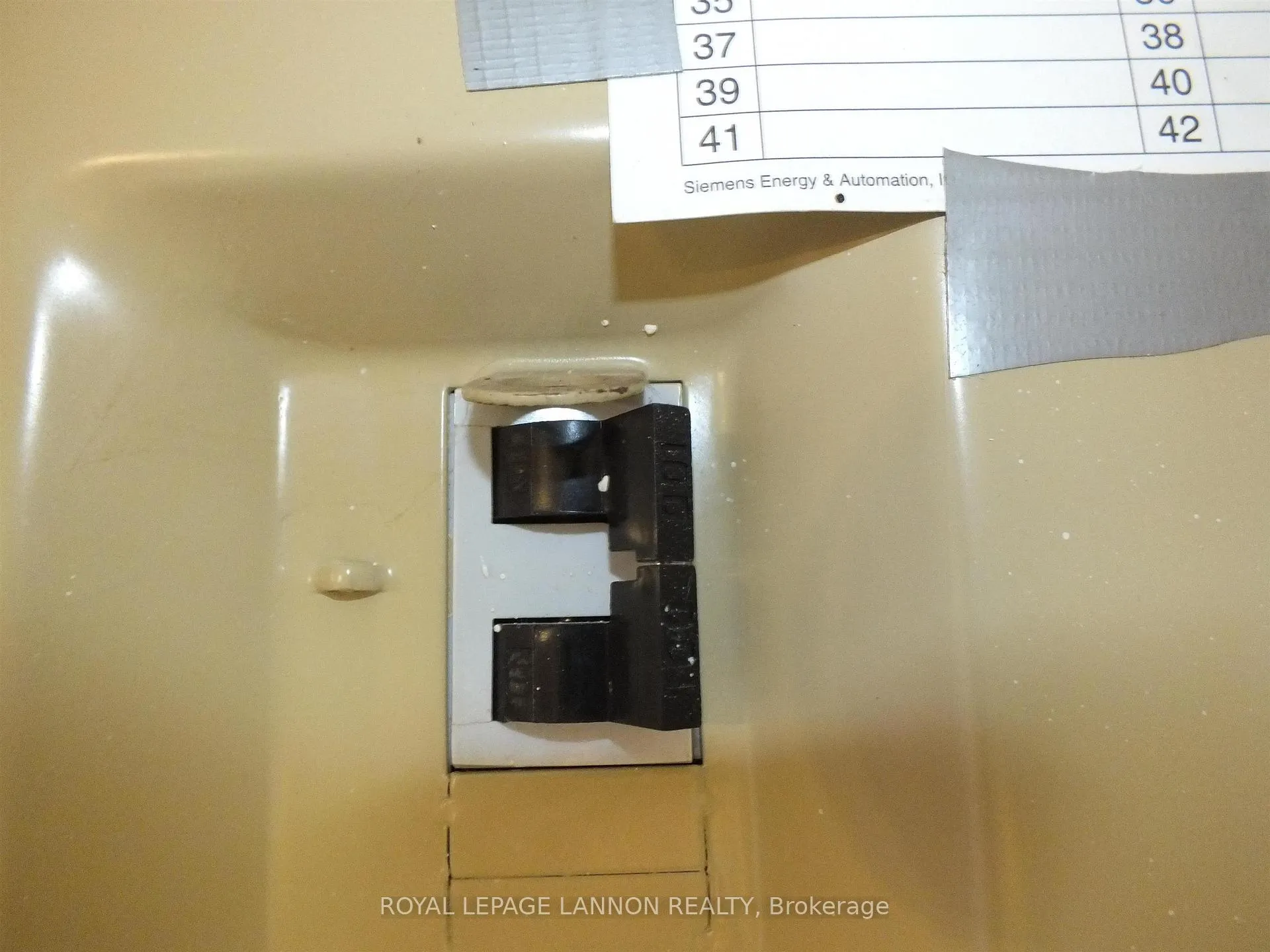 Photo 32 of 332 Erle Street, Thunder Bay, Current River — HOMEH