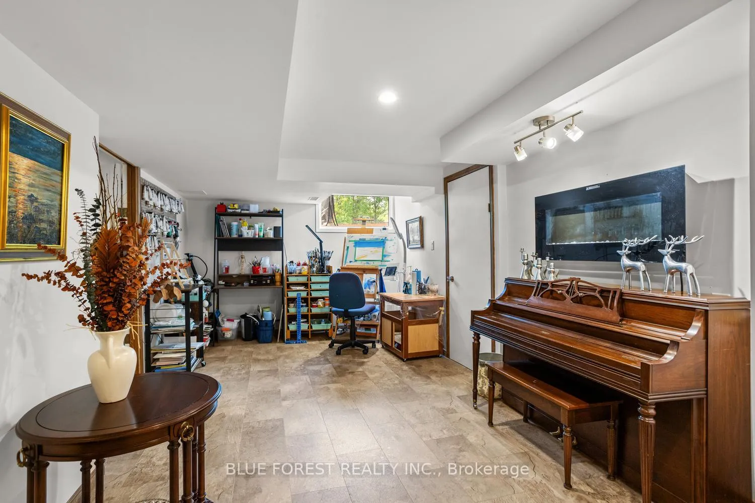 Photo 43 of 180 Camden Crescent, London, North G — HOMEH