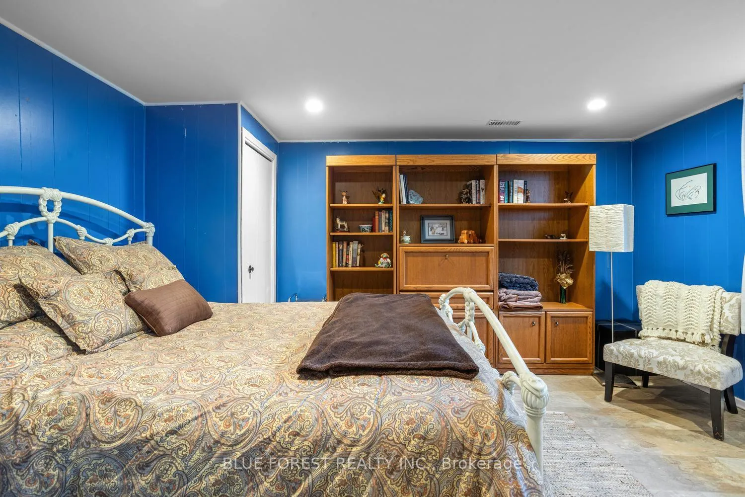 Photo 44 of 180 Camden Crescent, London, North G — HOMEH