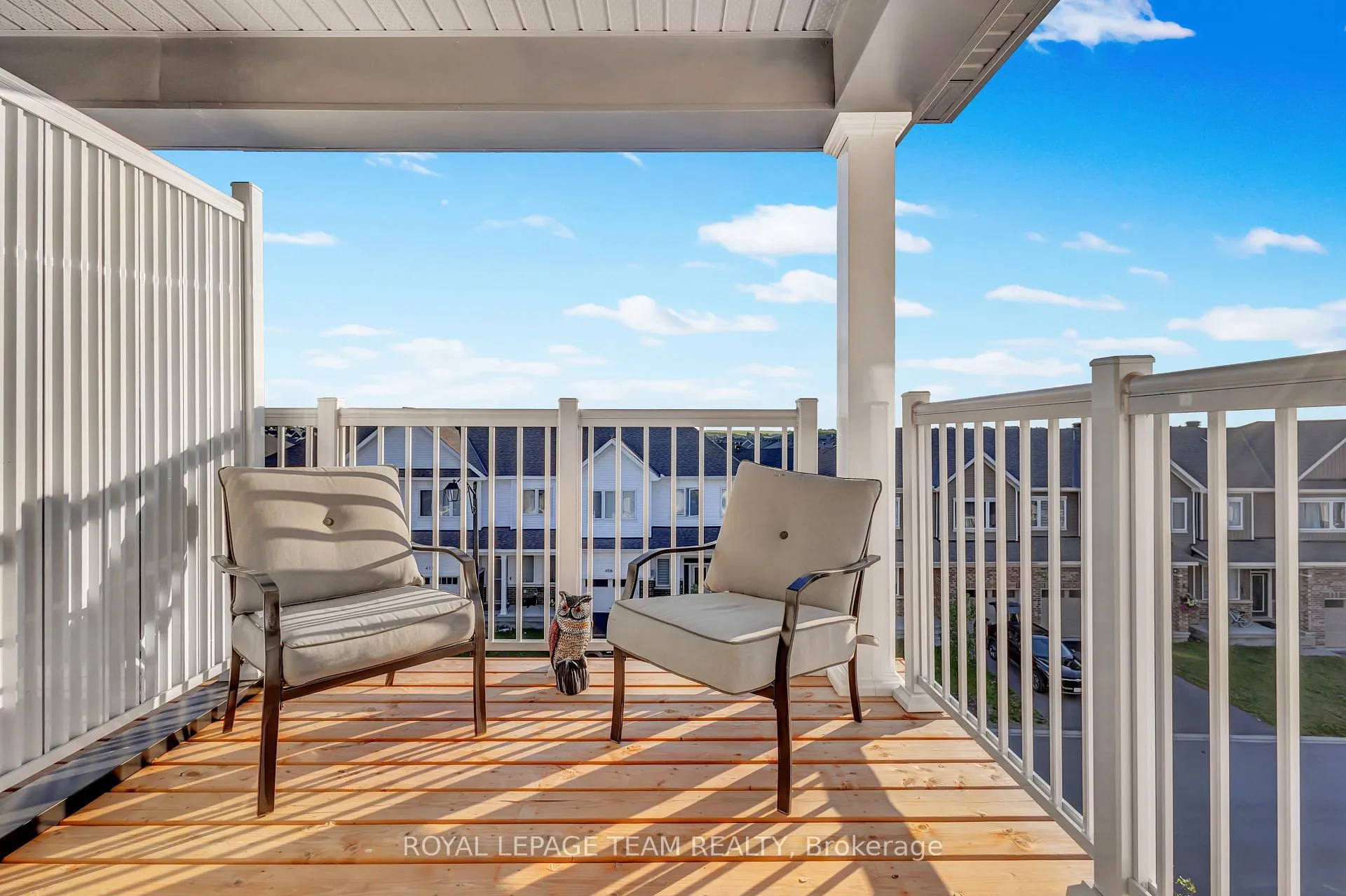Photo 15 of 916 Parnian Private, Ottawa, Barrhaven - Half Moon Bay — HOMEH