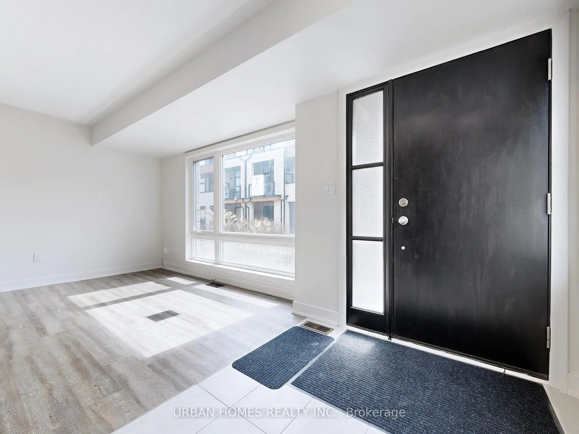 Photo 4 of 41 Gerussi Street, Vaughan, Vellore Village — HOMEH