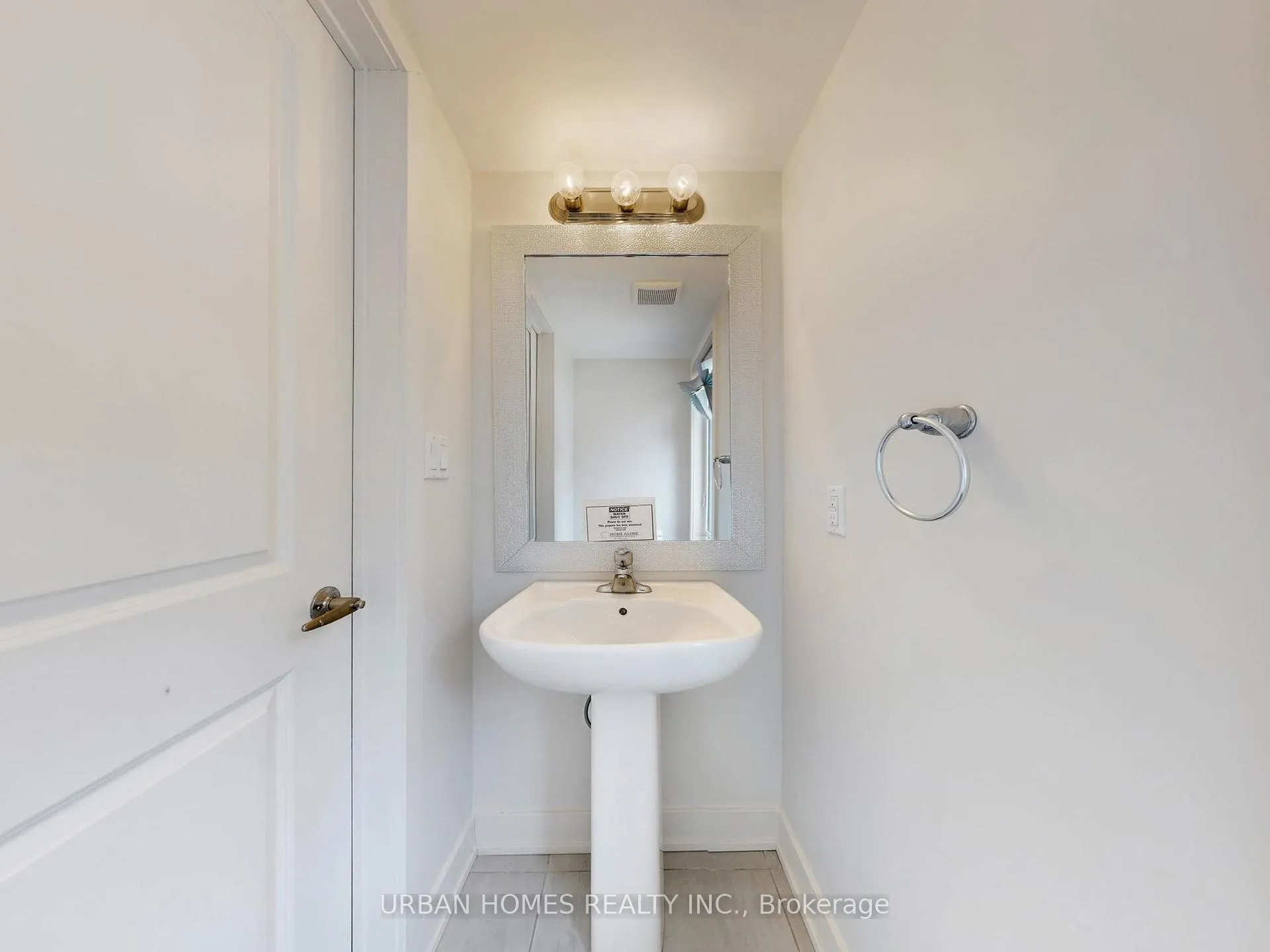 Photo 8 of 41 Gerussi Street, Vaughan, Vellore Village — HOMEH
