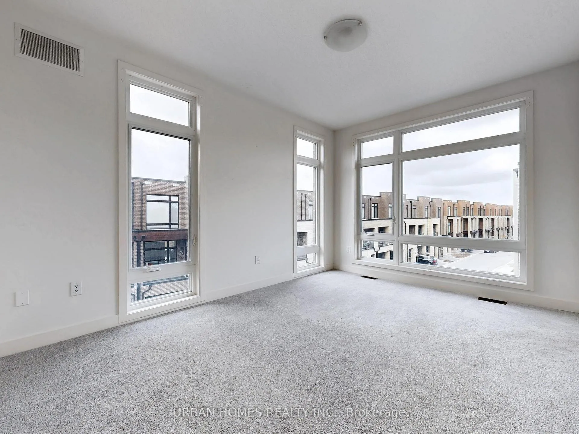 Photo 21 of 41 Gerussi Street, Vaughan, Vellore Village — HOMEH