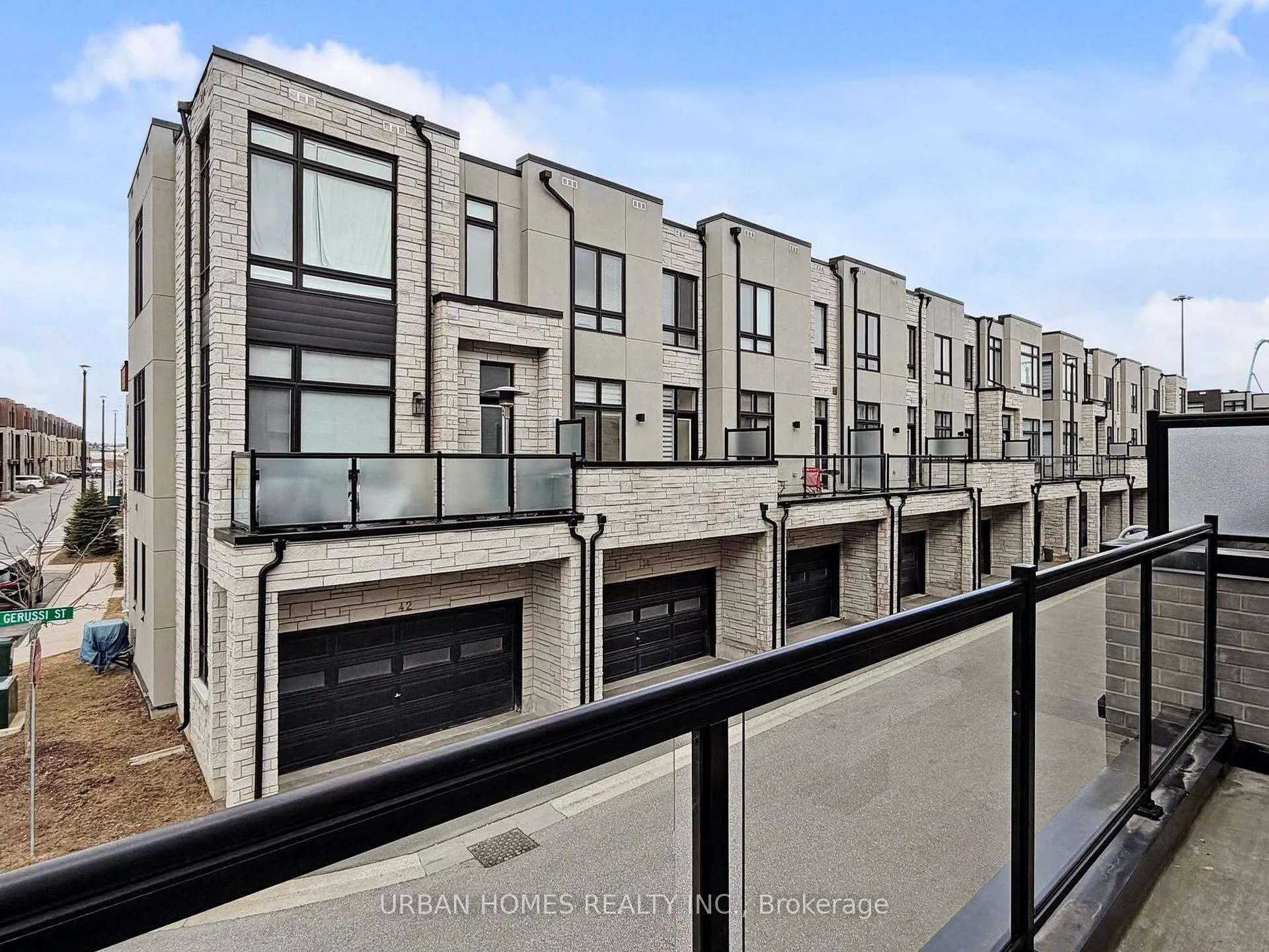 Photo 36 of 41 Gerussi Street, Vaughan, Vellore Village — HOMEH