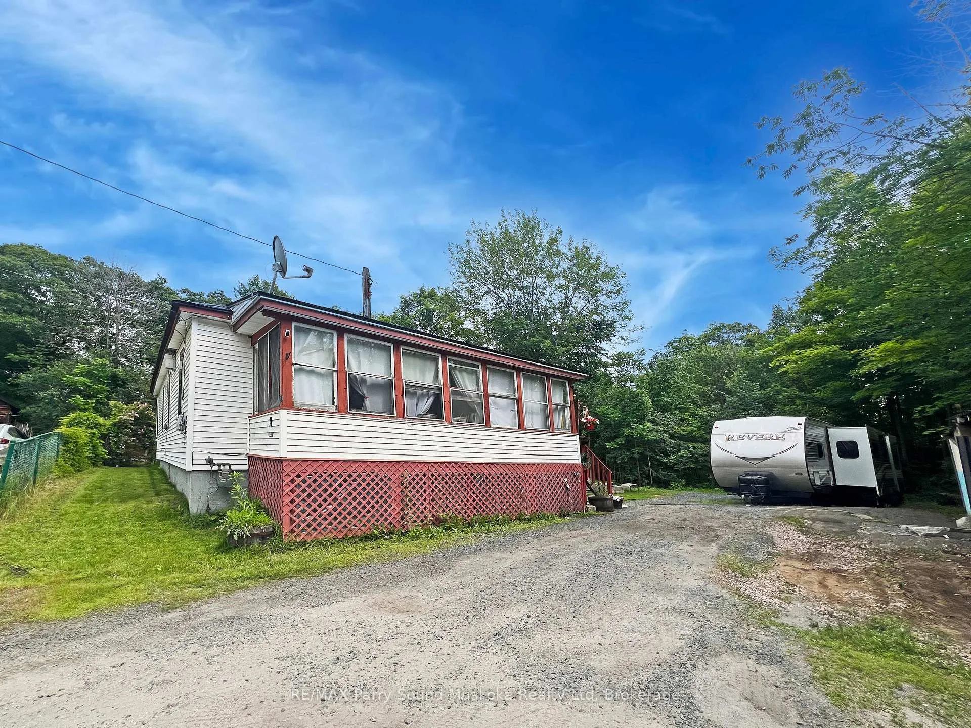 Photo 26 of 11 Adelaide Street, Parry Sound — HOMEH