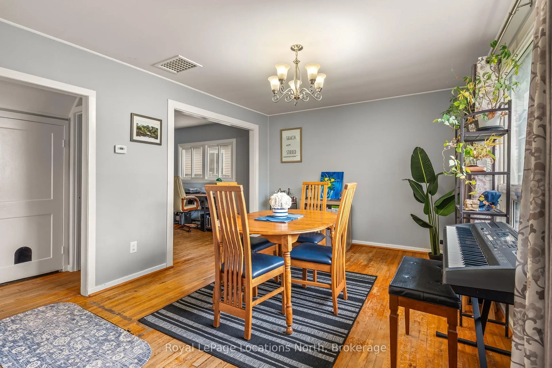 Photo 6 of 520 Maple Street, Collingwood — HOMEH