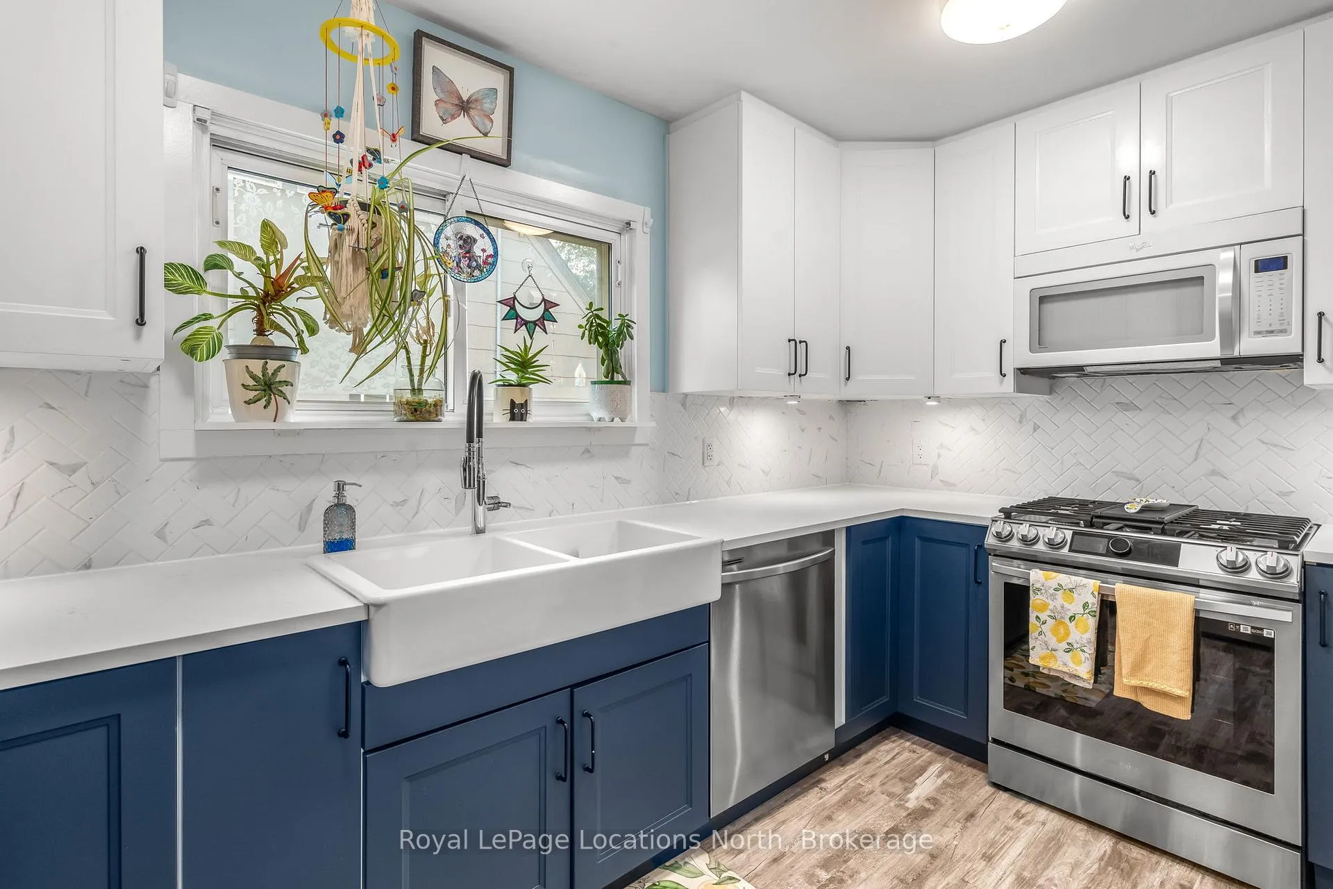 Photo 10 of 520 Maple Street, Collingwood — HOMEH