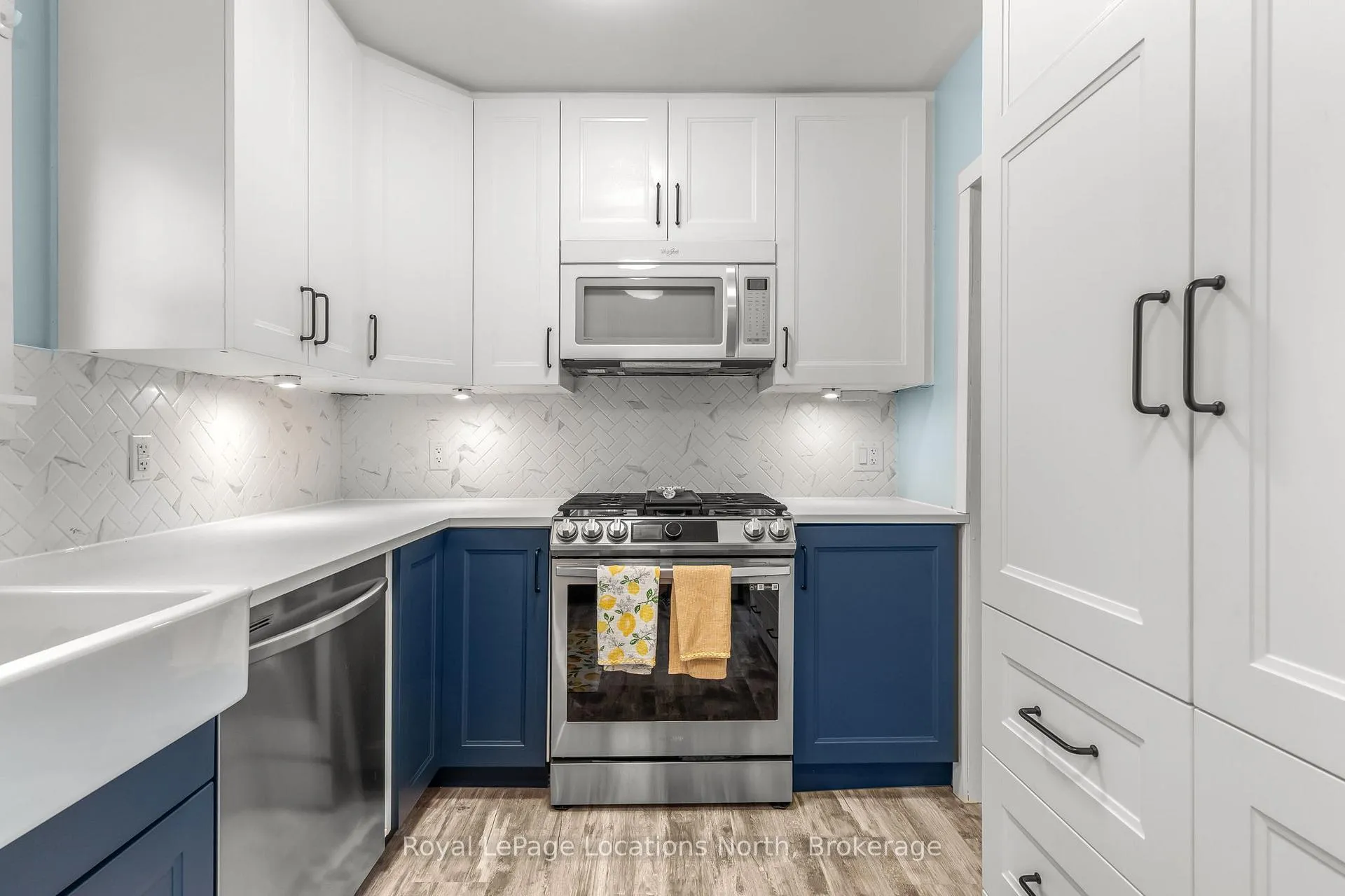 Photo 11 of 520 Maple Street, Collingwood — HOMEH