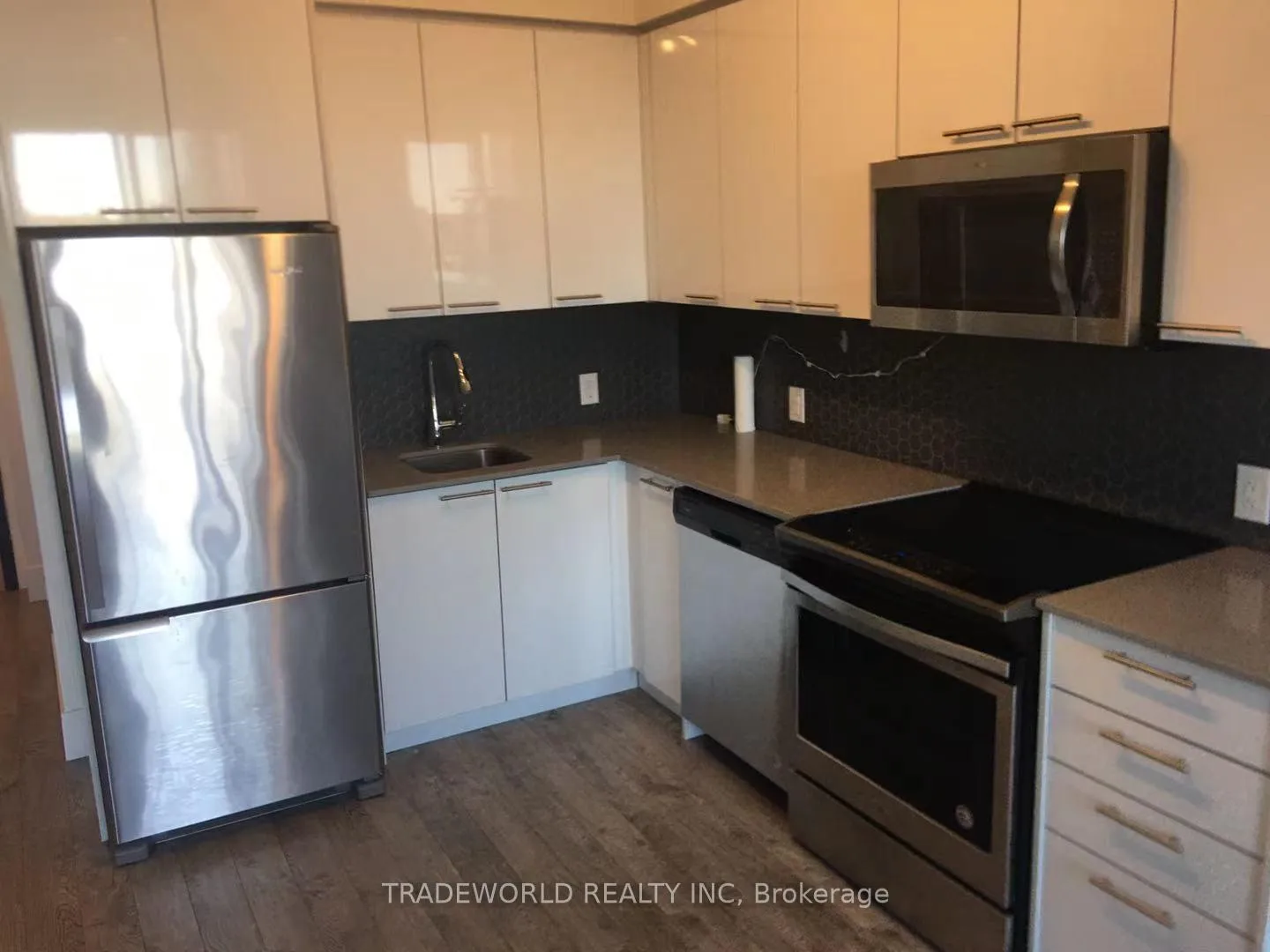 Photo 2 of Unit 613, 15 Prince Albert Boulevard, Kitchener, Mount Hope Huron Park — HOMEH