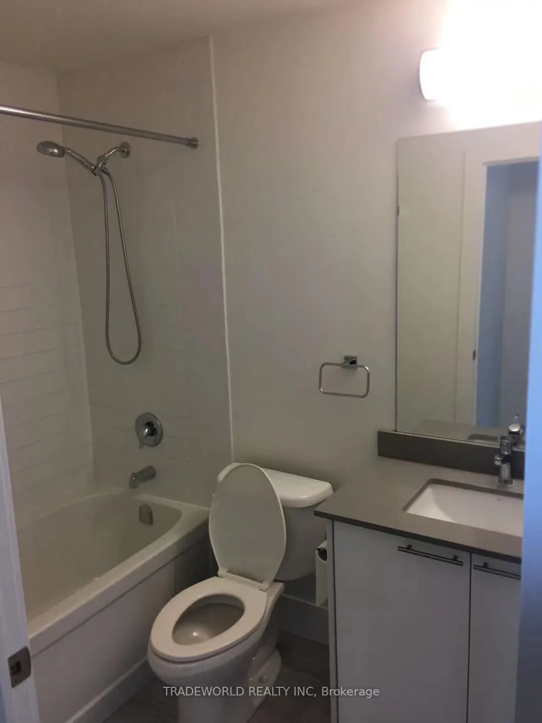 Photo 5 of Unit 613, 15 Prince Albert Boulevard, Kitchener, Mount Hope Huron Park — HOMEH
