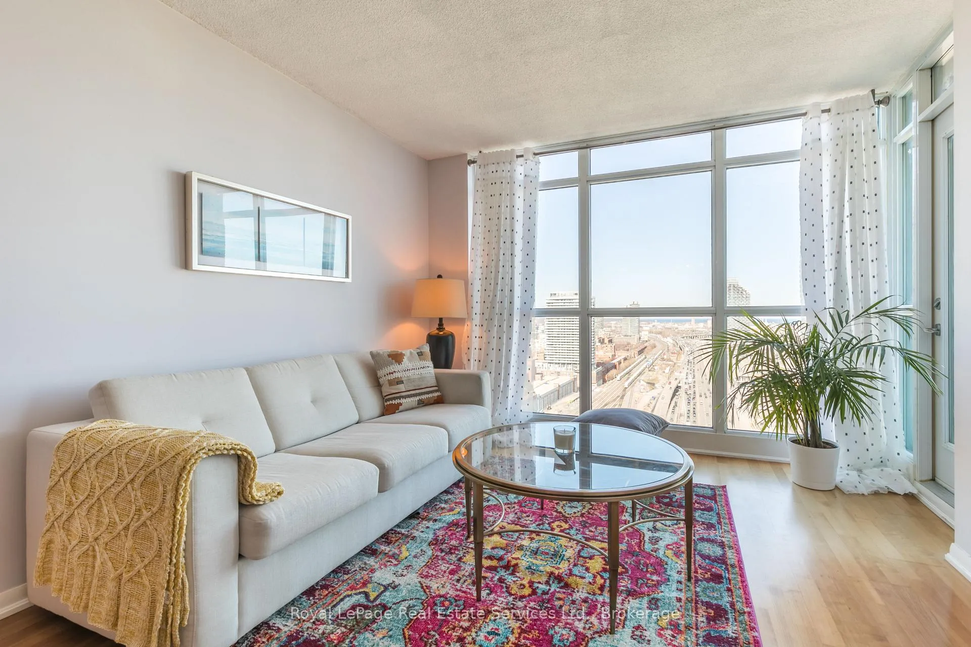 Photo 2 of Unit 2907, 18 Yonge Street, Toronto, Waterfront Communities — HOMEH