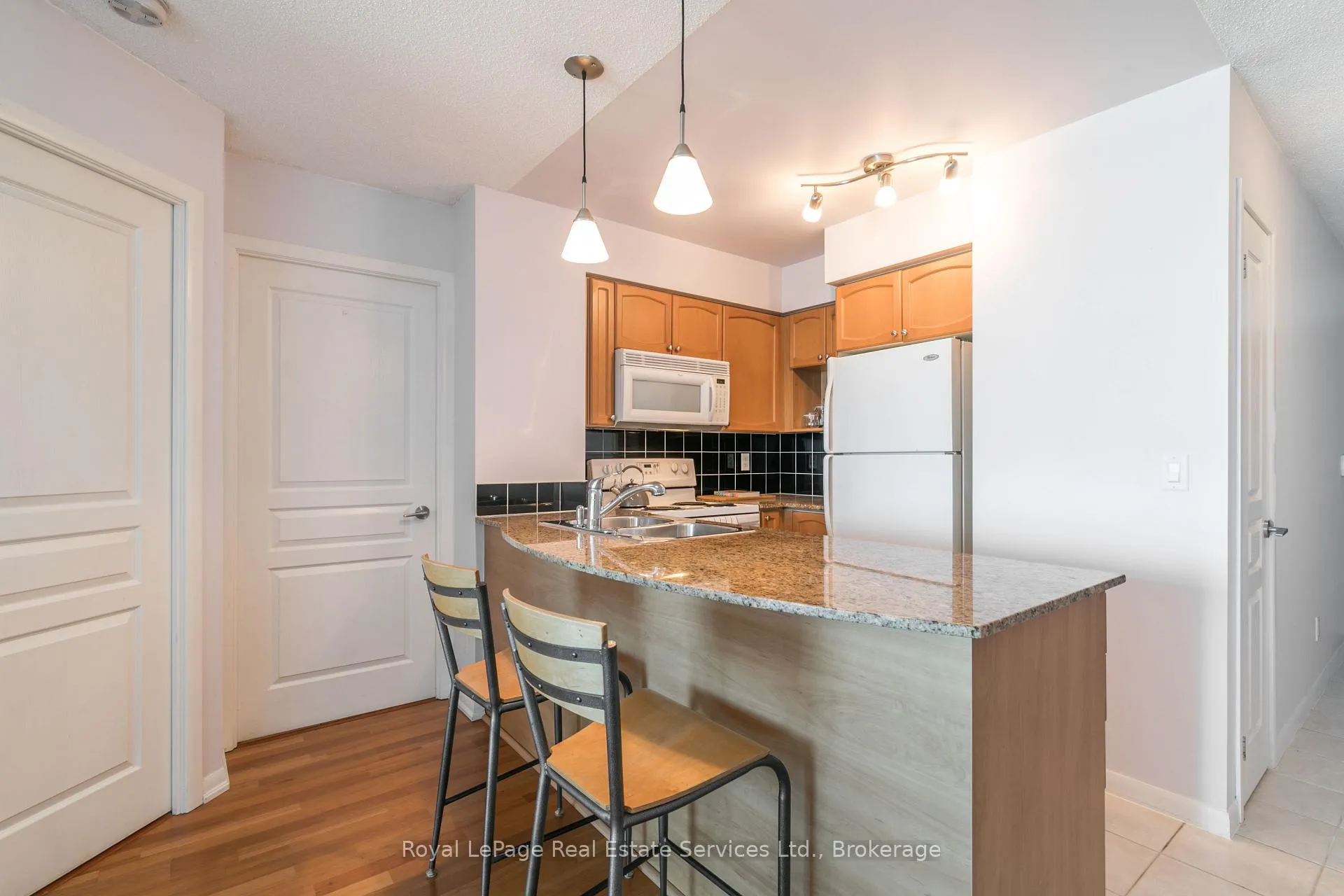Photo 8 of Unit 2907, 18 Yonge Street, Toronto, Waterfront Communities — HOMEH