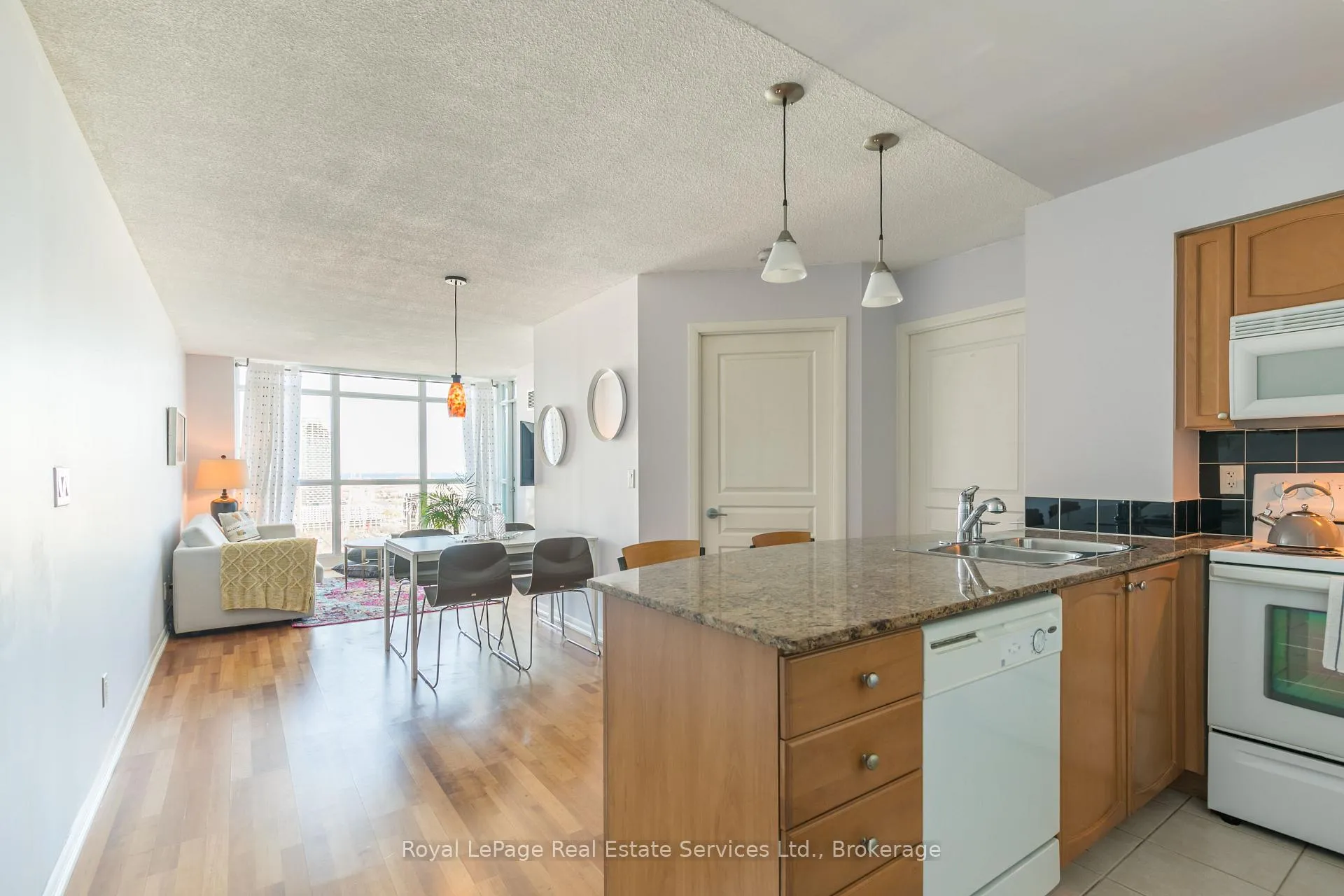 Photo 9 of Unit 2907, 18 Yonge Street, Toronto, Waterfront Communities — HOMEH