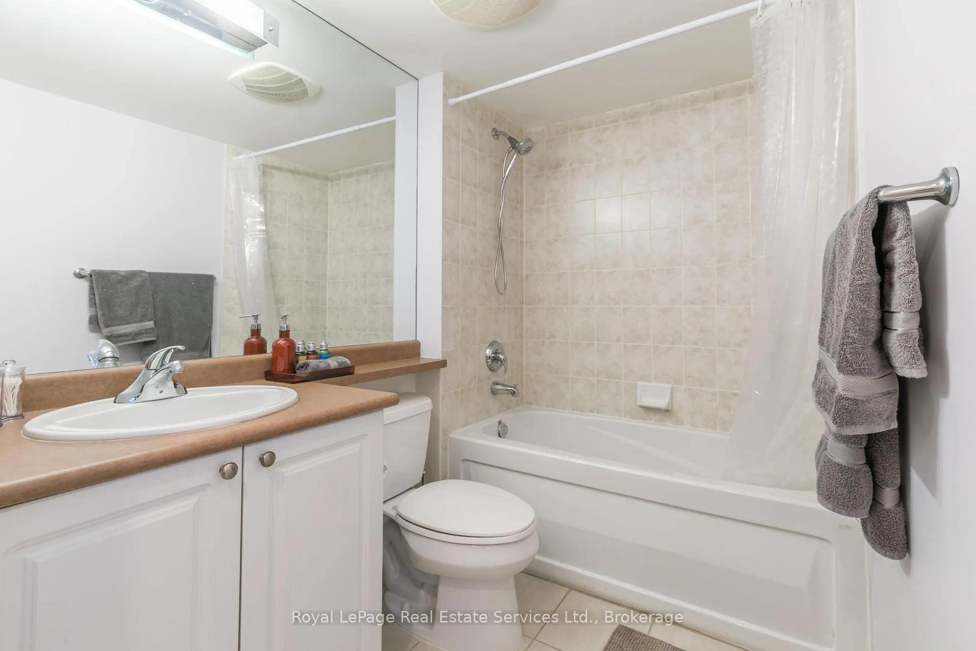 Photo 13 of Unit 2907, 18 Yonge Street, Toronto, Waterfront Communities — HOMEH