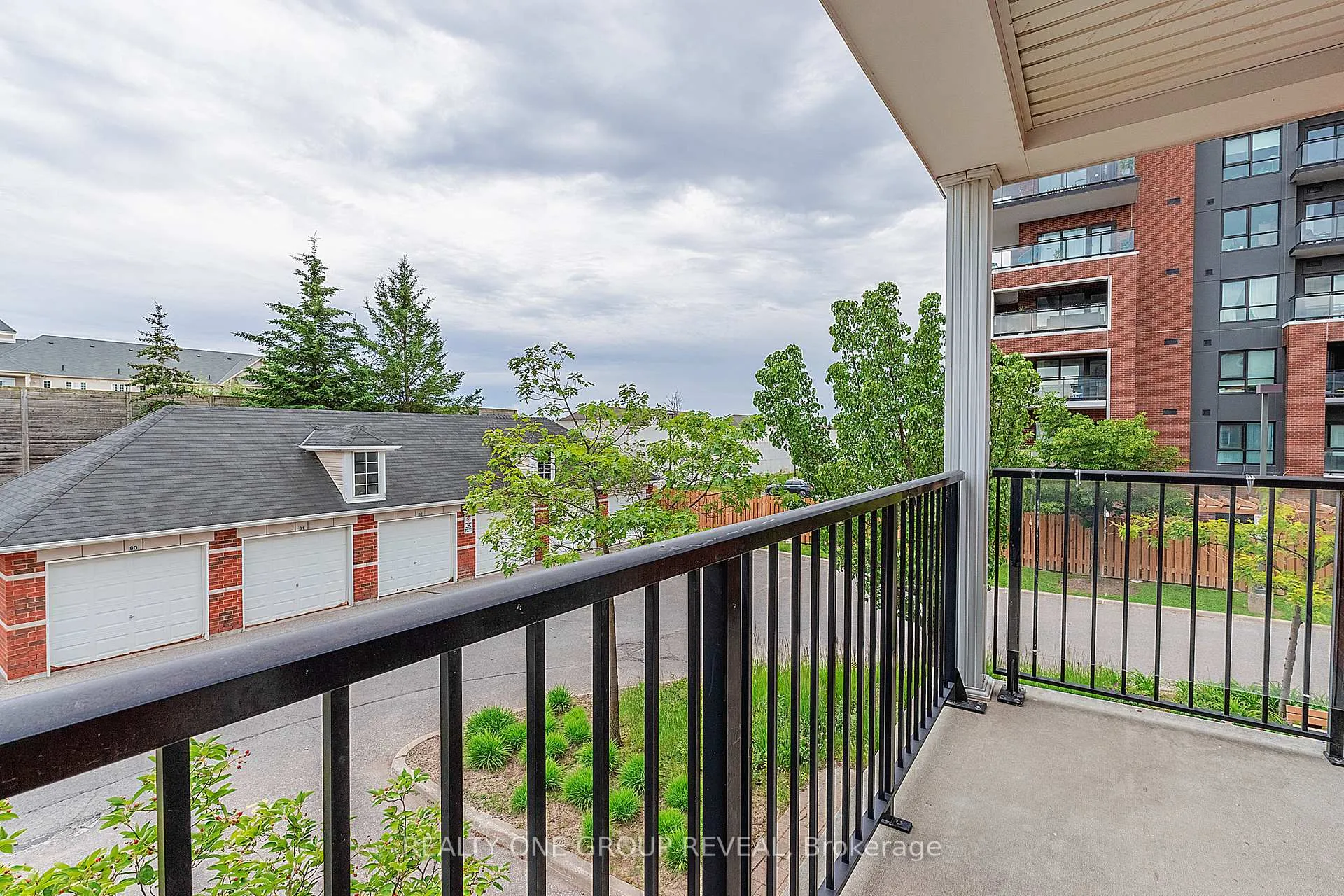 Photo 12 of Unit 212, 61 Clarington Boulevard, Clarington, Bowmanville — HOMEH