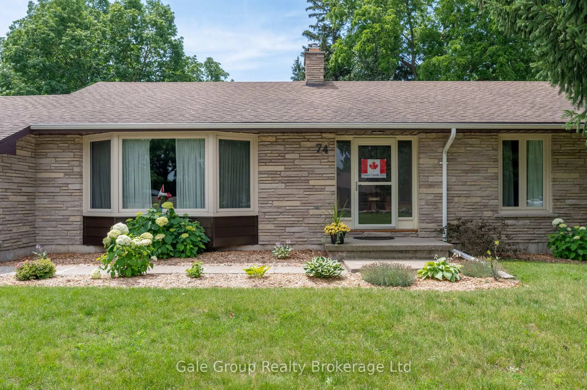 Photo 4 of 74 Pine Street W, Aylmer — HOMEH
