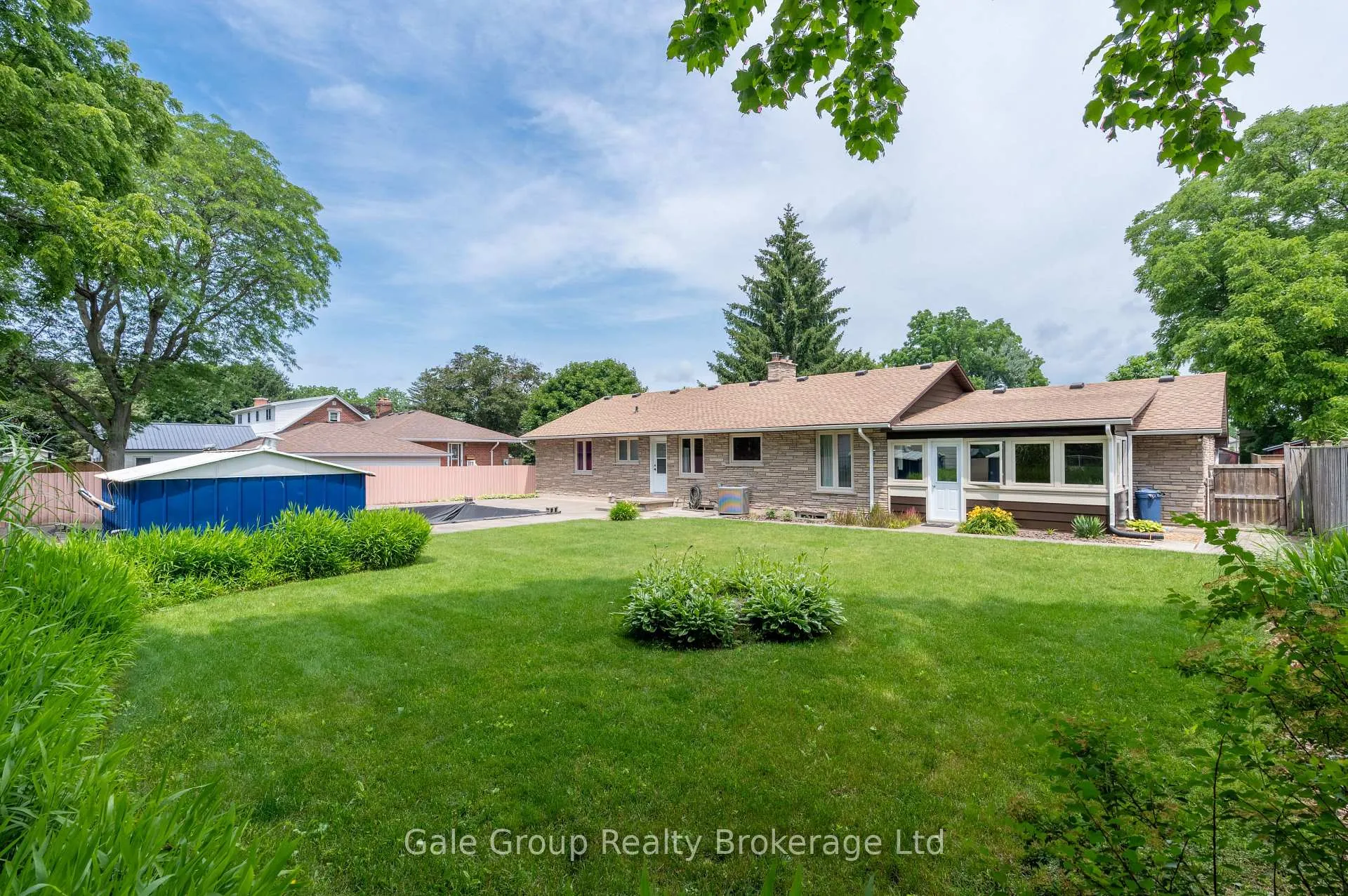 Photo 42 of 74 Pine Street W, Aylmer — HOMEH